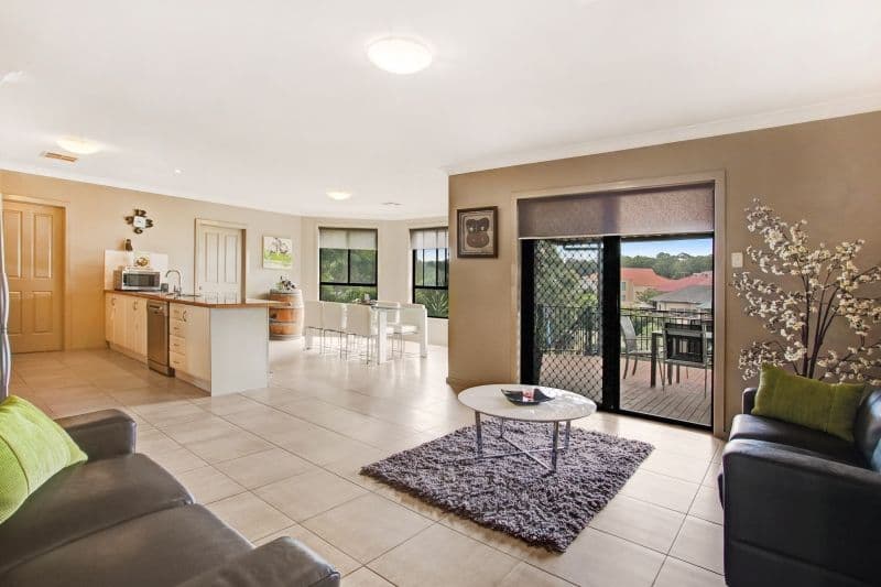 4 Amber Grove, BOLWARRA HEIGHTS NSW 2320, Bolwarra Heights - Thumbnail 3