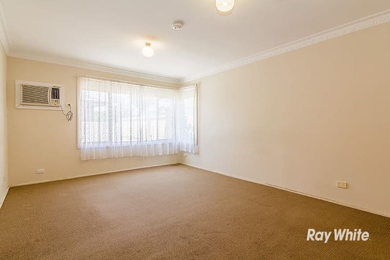 21 Bruce Street, CRANBOURNE VIC 3977, Cranbourne - Thumbnail 5