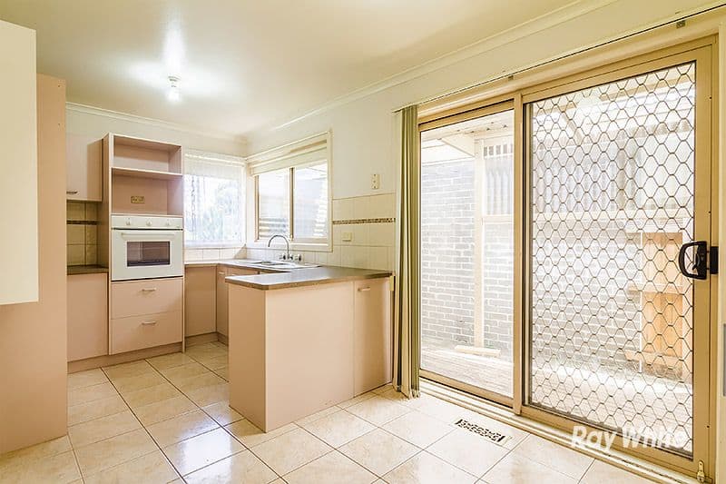 21 Bruce Street, CRANBOURNE VIC 3977, Cranbourne - Thumbnail 7