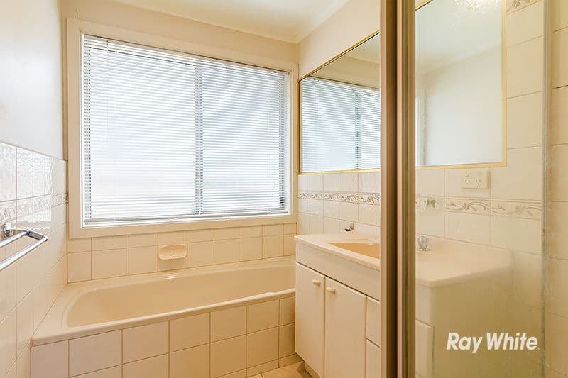21 Bruce Street, CRANBOURNE VIC 3977, Cranbourne - Thumbnail 8