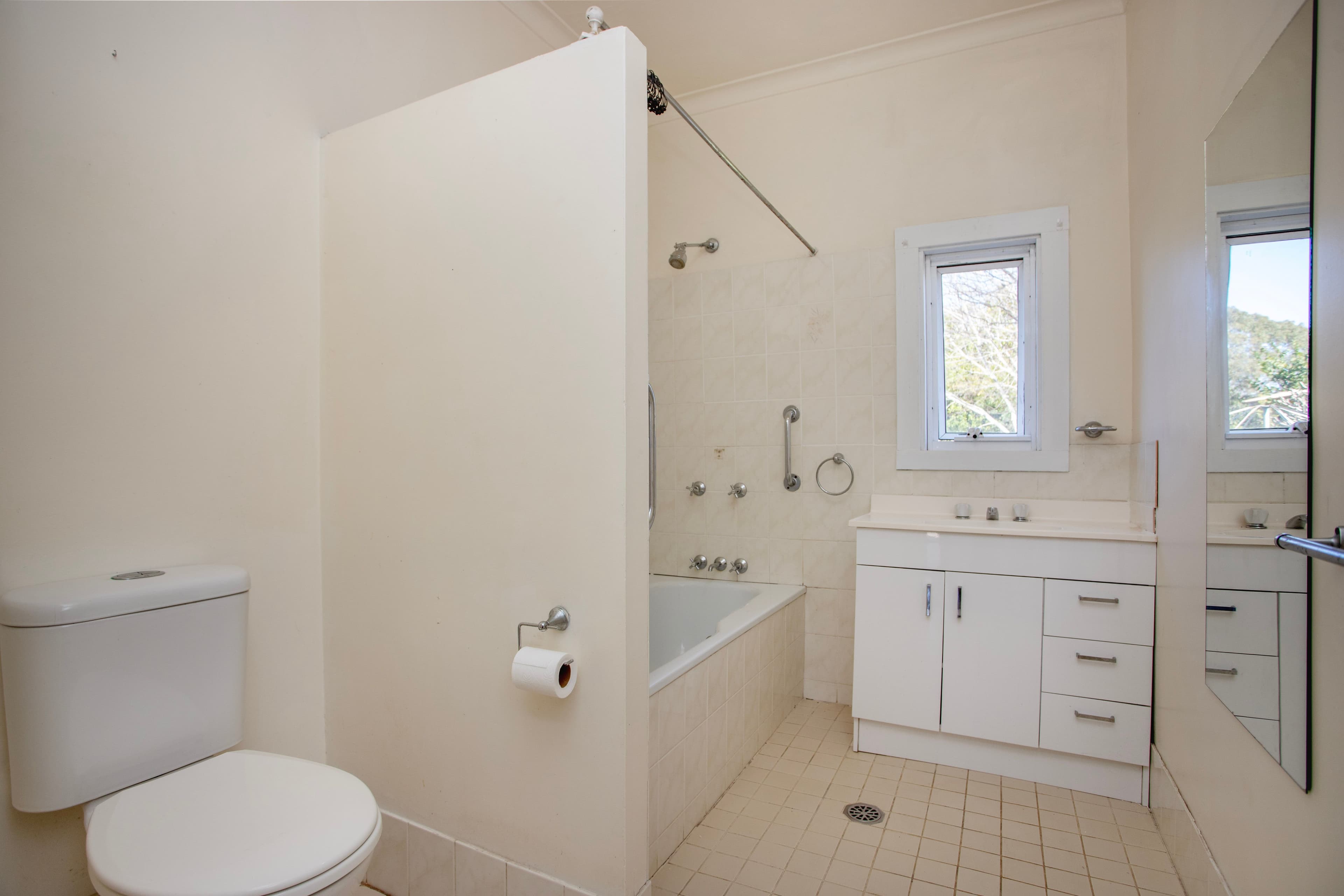 22 Crescent Avenue, Taree NSW 2430, Taree - Thumbnail 6