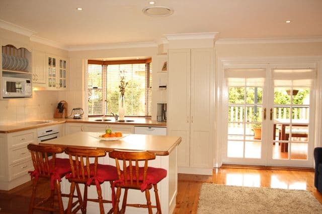 6 Valinda Crescent, CAMPBELLTOWN NSW 2560, Campbelltown - Thumbnail 2