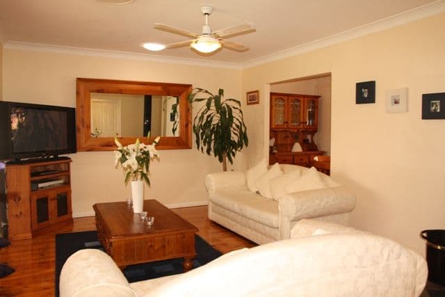 6 Valinda Crescent, CAMPBELLTOWN NSW 2560, Campbelltown - Thumbnail 3