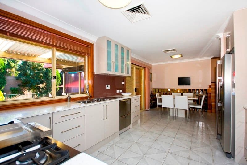 7  Mataro Close, EDENSOR PARK NSW 2176, Edensor Park - Thumbnail 2