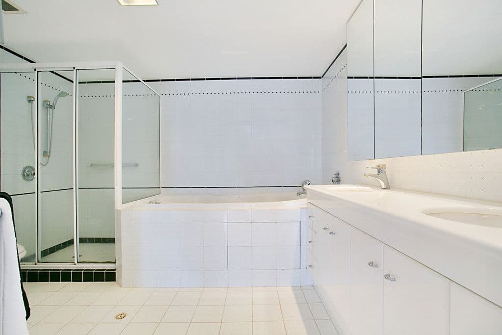 118 'Grand Mariner' 12 Commodore Drive, SURFERS PARADISE QLD 4217, Surfers Paradise - Thumbnail 7