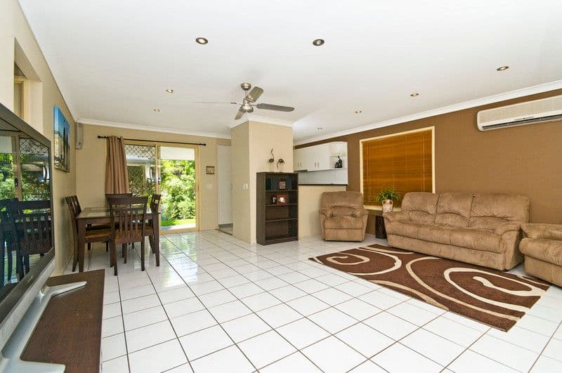 16 Lucania Street, CURRUMBIN WATERS QLD 4223, Currumbin Waters - Thumbnail 2