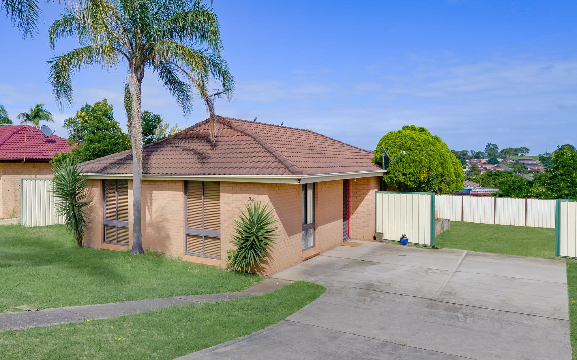 34 Lorenzo Crescent, Rosemeadow NSW 2560, Rosemeadow - Image 1