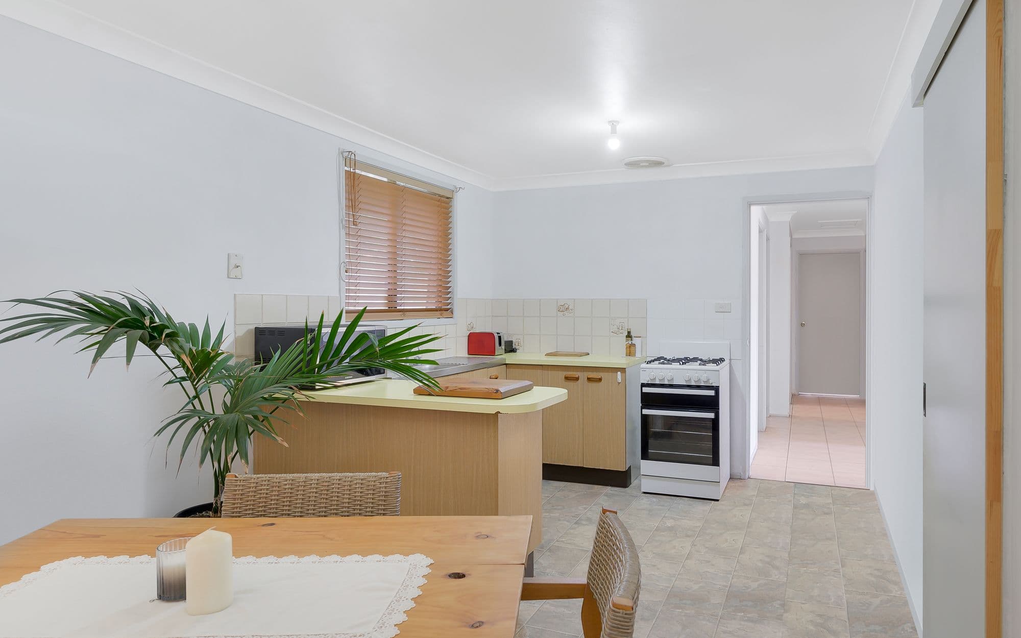 34 Lorenzo Crescent, Rosemeadow NSW 2560, Rosemeadow - Thumbnail 4