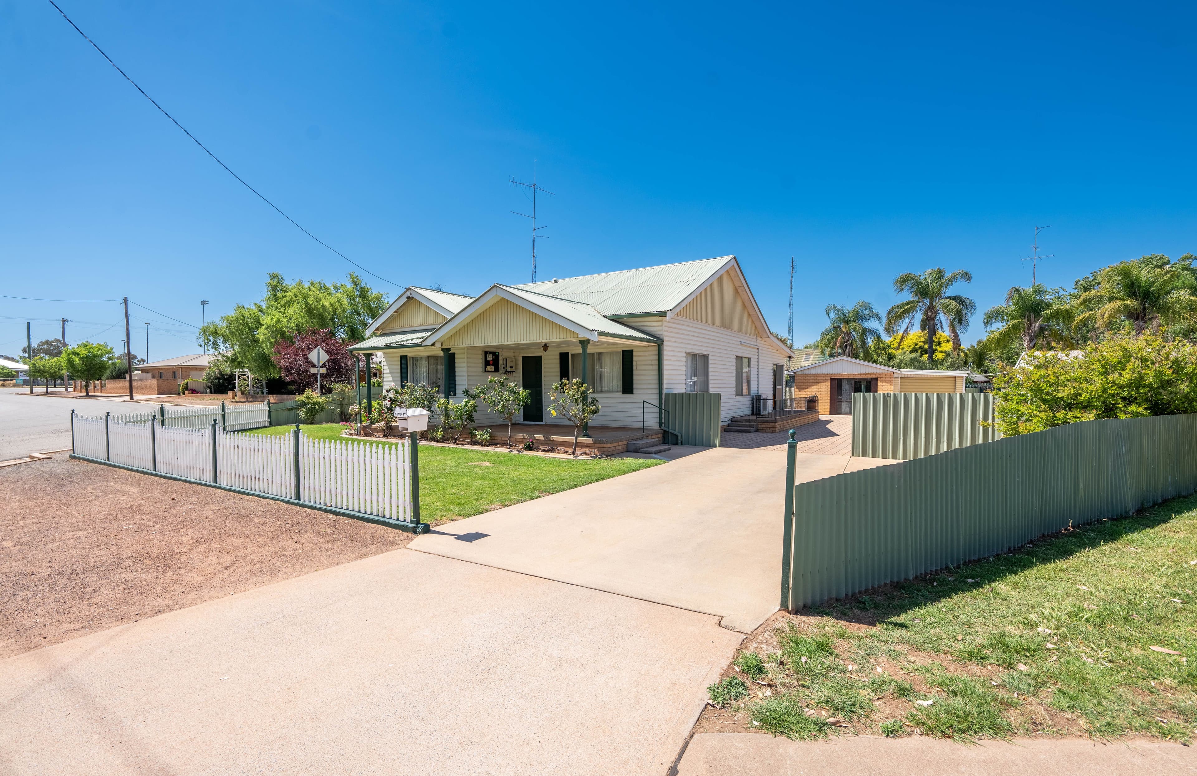 1 Camp Street, West Wyalong NSW 2671, West Wyalong - Thumbnail 3