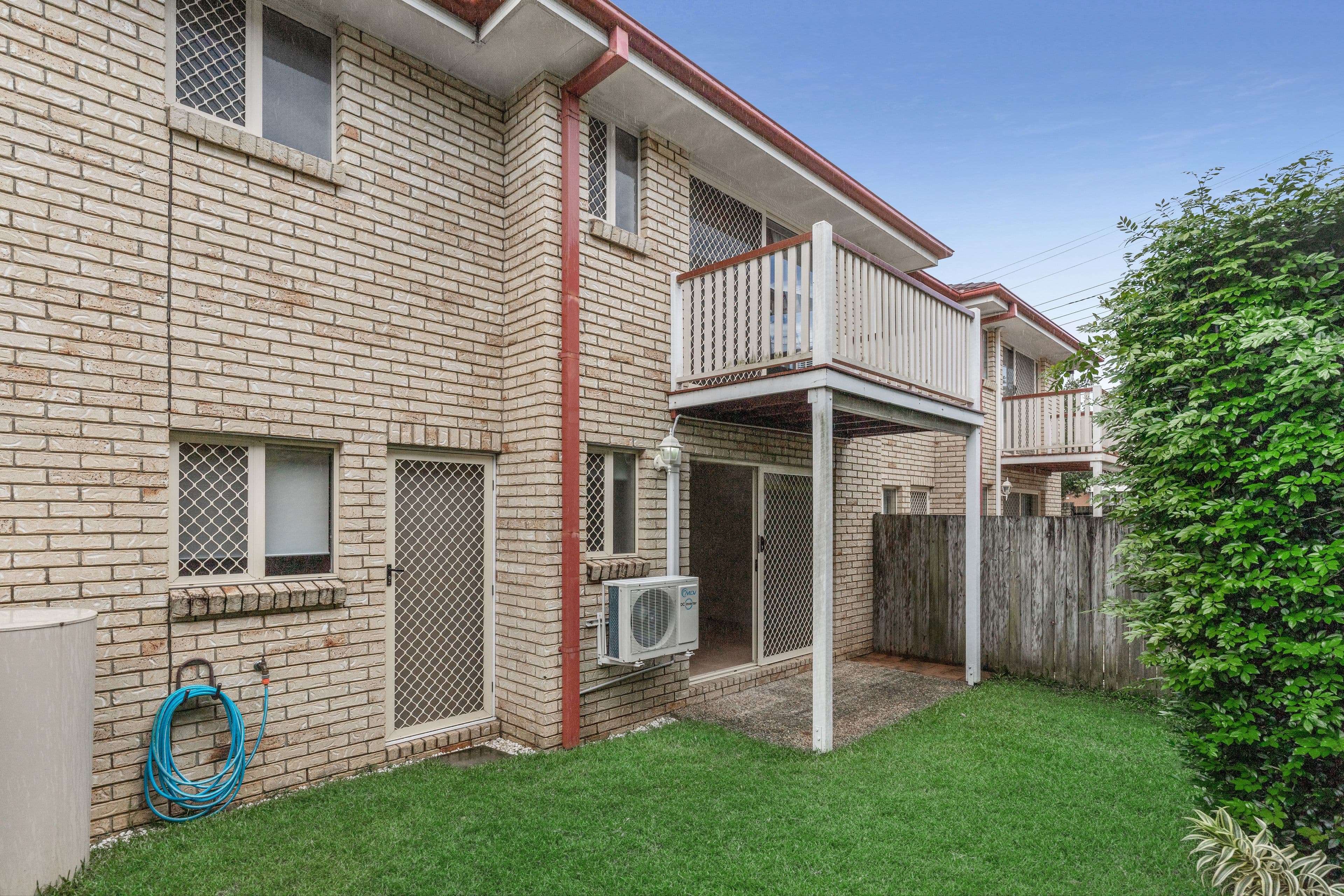 14 School Road, Stafford QLD 4053, Stafford - Thumbnail 2