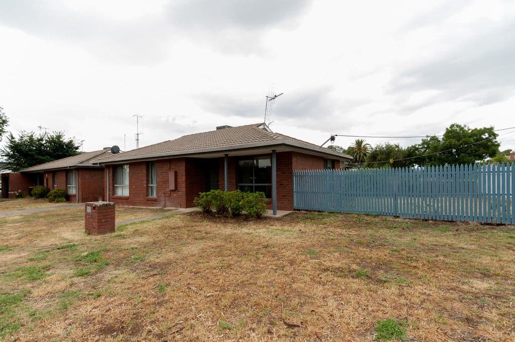 2 Orr Street, Yarrawonga VIC 3730, Yarrawonga - Image 1