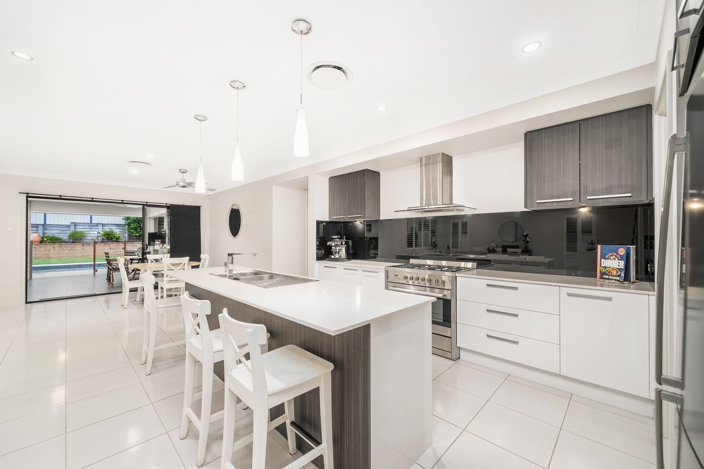 6 Hugh Crescent, Murrumba Downs QLD 4503, Murrumba Downs - Thumbnail 6