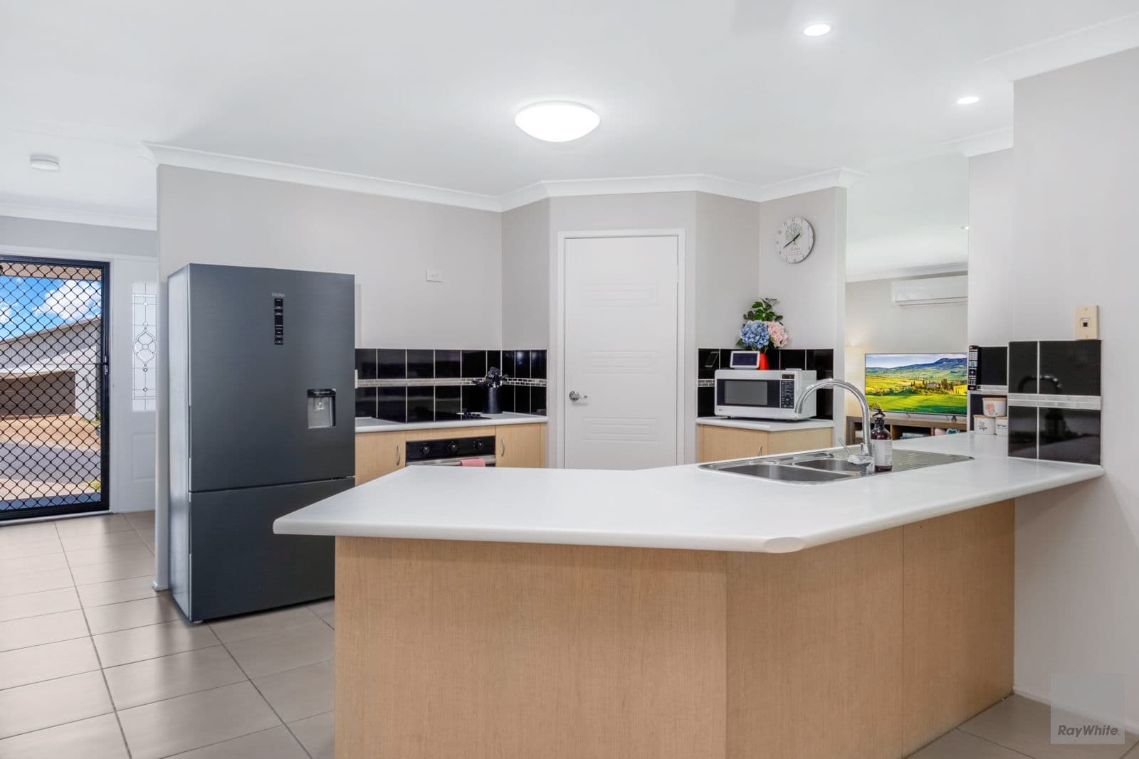 9 Naomi Drive, Taroomball QLD 4703, Taroomball - Thumbnail 4