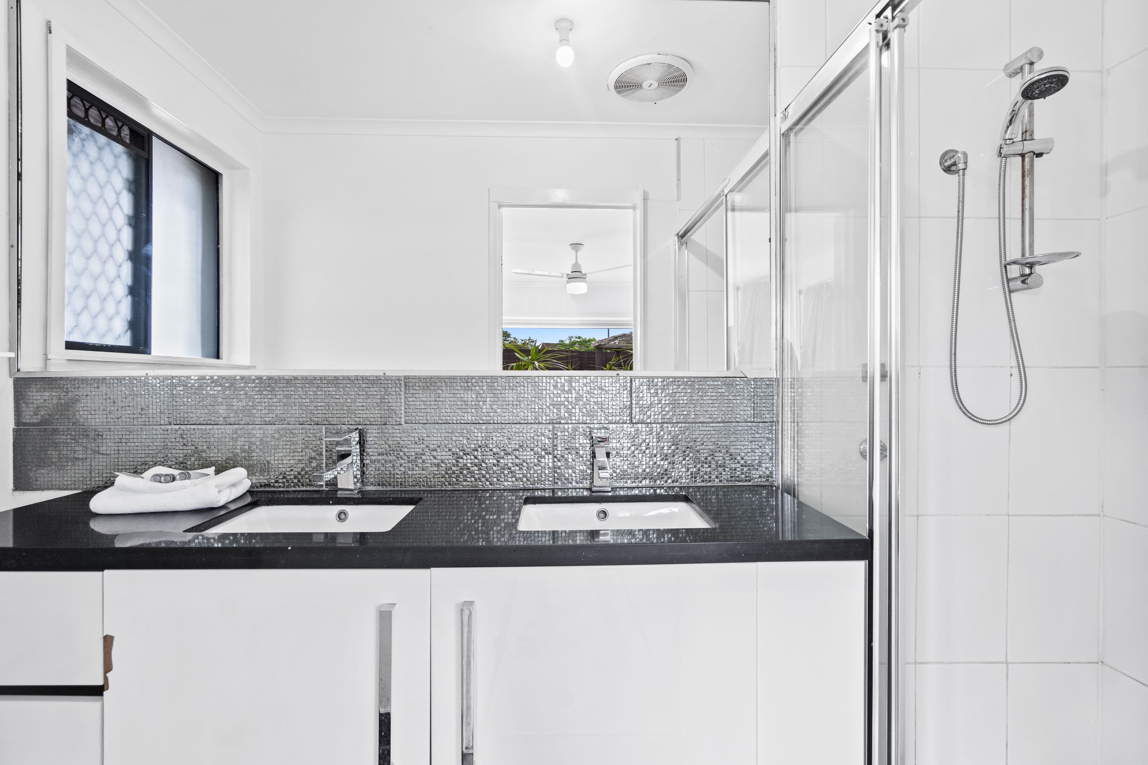 19 Tekapo Street, Broadbeach Waters QLD 4218, Broadbeach Waters - Thumbnail 4