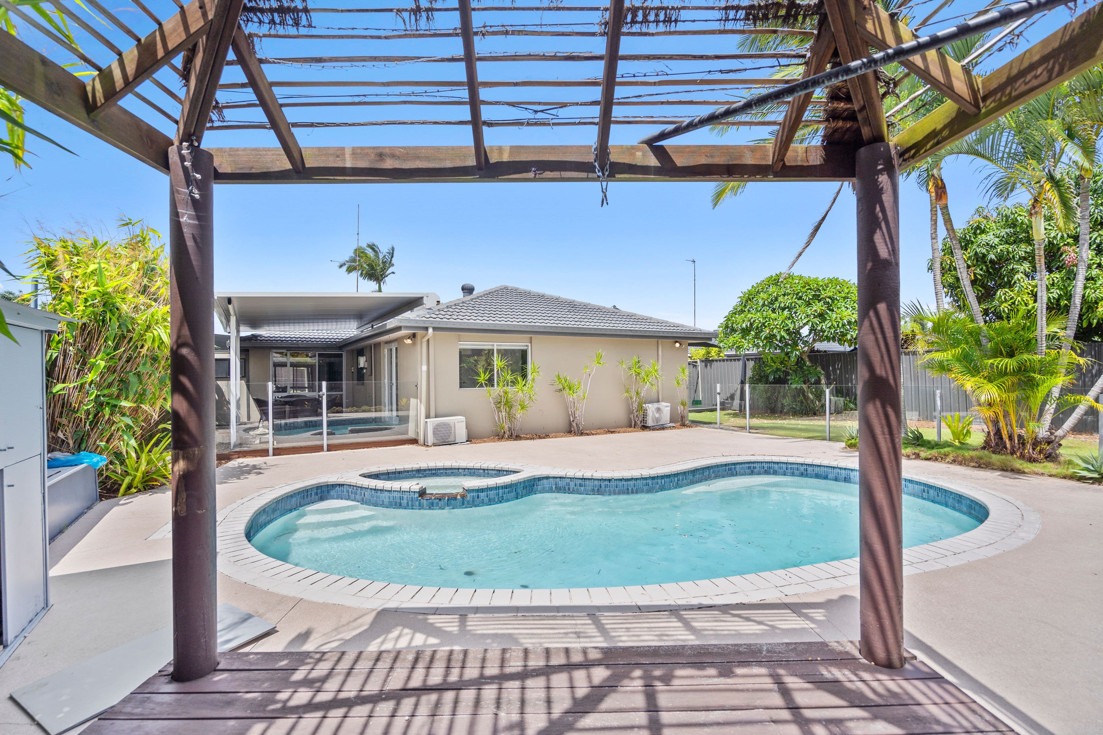 19 Tekapo Street, Broadbeach Waters QLD 4218, Broadbeach Waters - Thumbnail 8