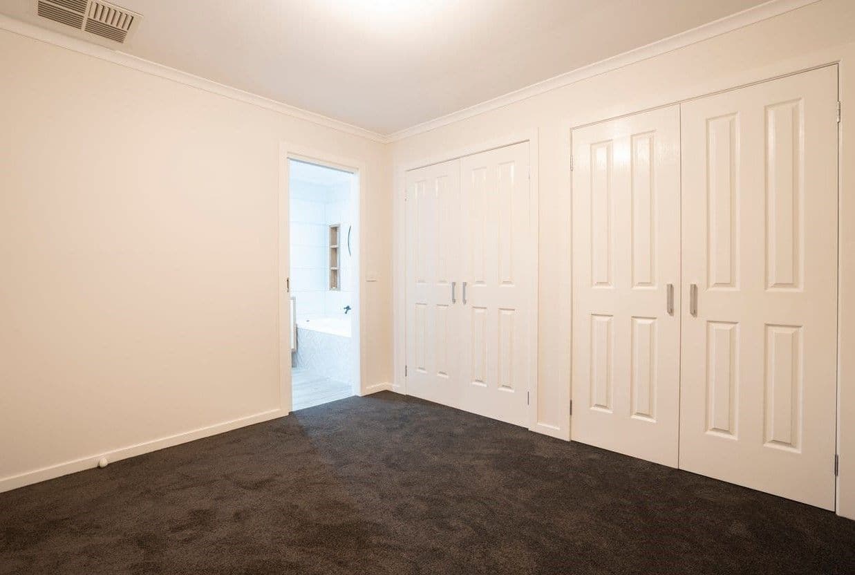 9 Allamanda Crescent, South Morang VIC 3752, South Morang - Thumbnail 4