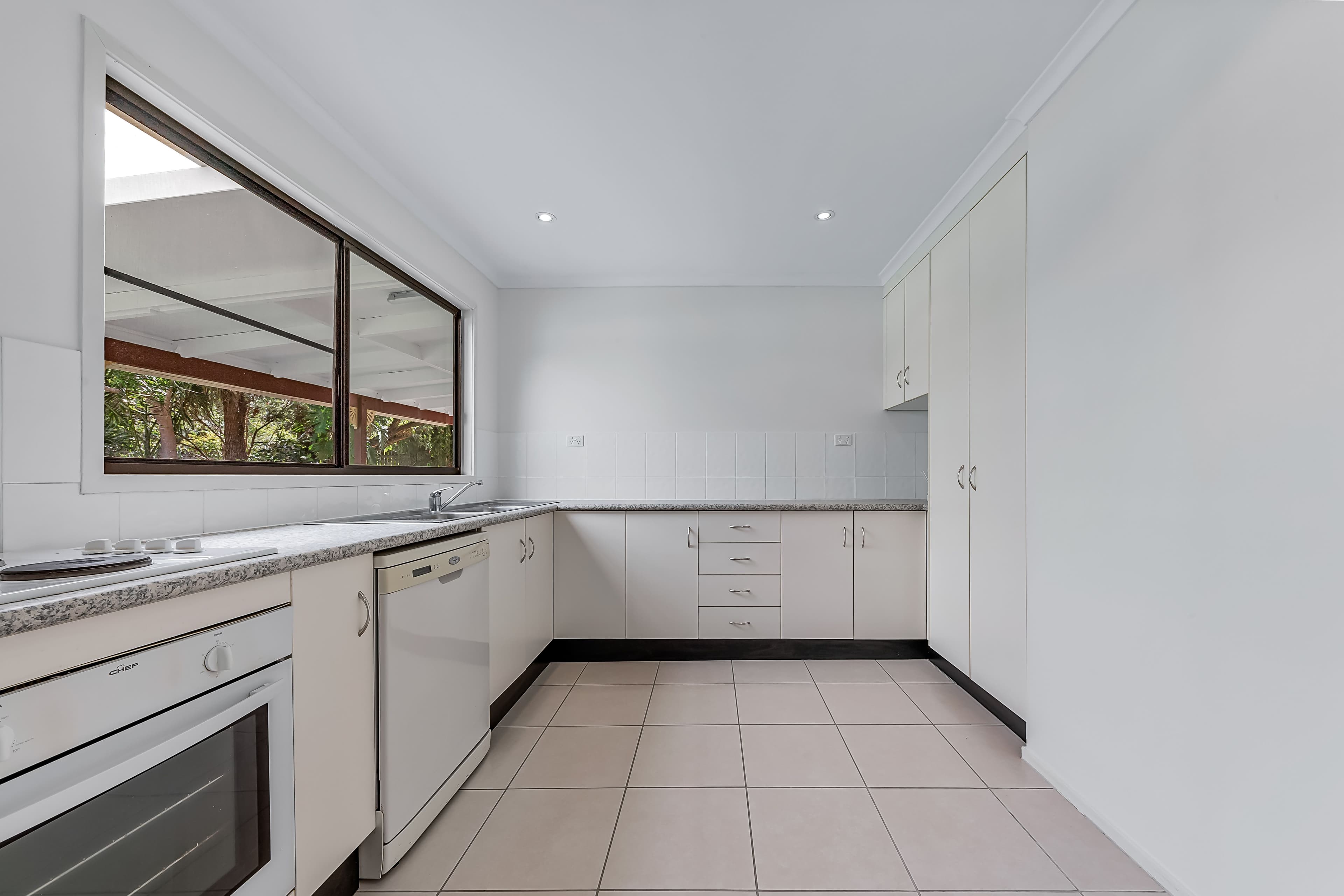 7 Wildlife Road, Jubilee Pocket QLD 4802, Jubilee Pocket - Thumbnail 4