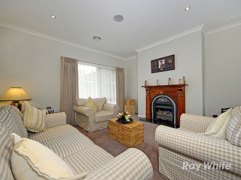 13 Landy Circuit, PAKENHAM VIC 3810, Pakenham - Thumbnail 3