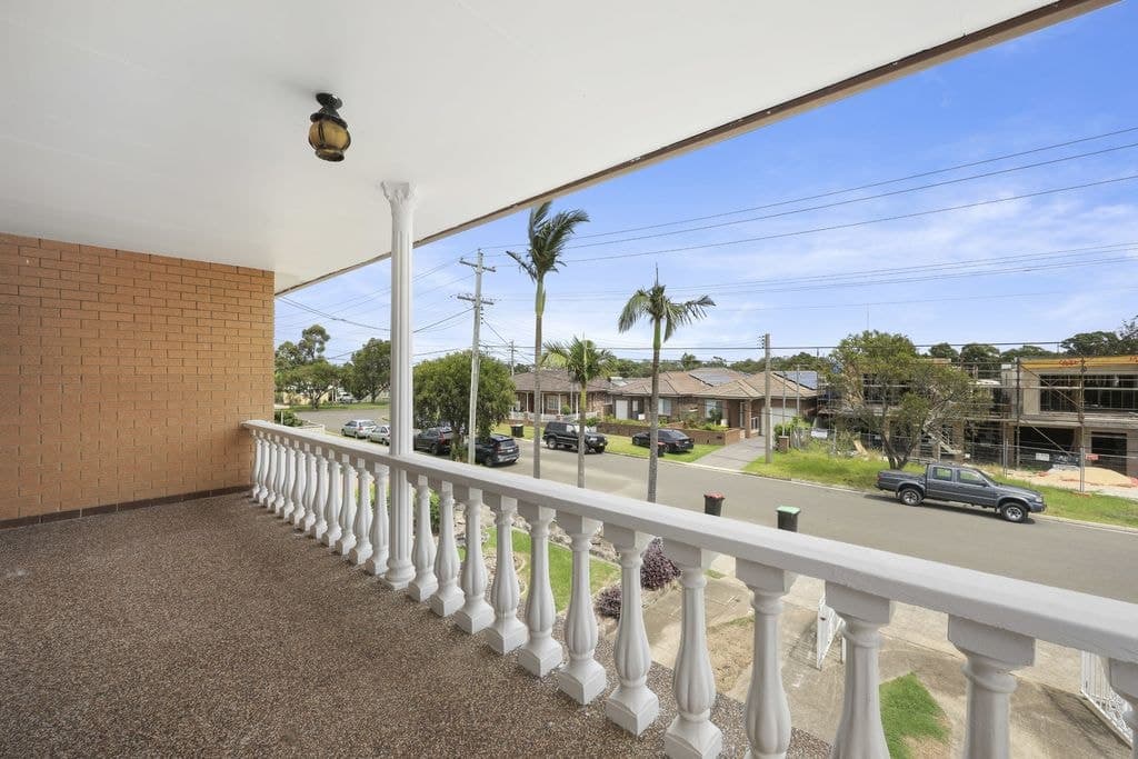 32 Carnation Avenue, Casula - Thumbnail 8