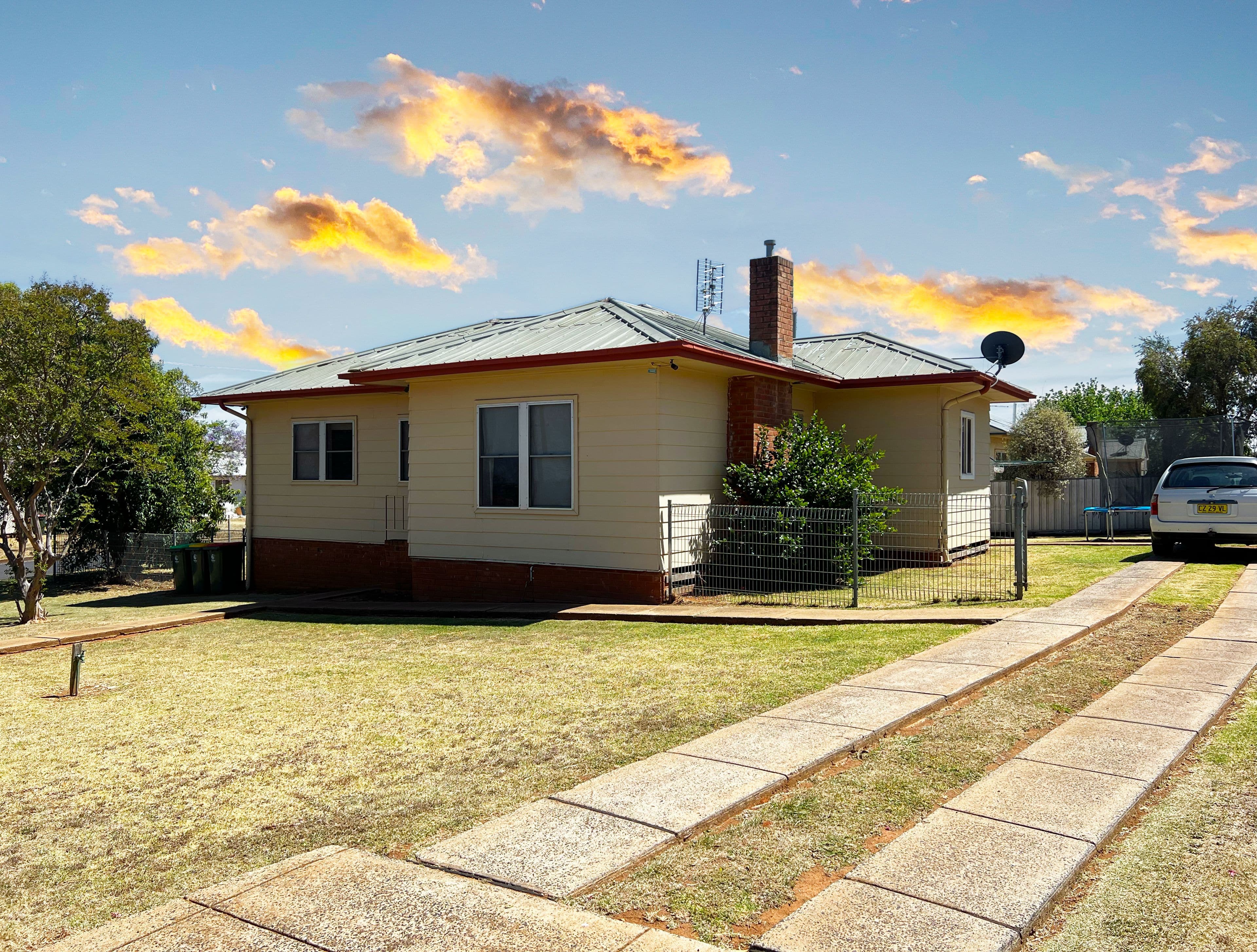 12 Kendall Street, Parkes NSW 2870, Parkes - Thumbnail 2