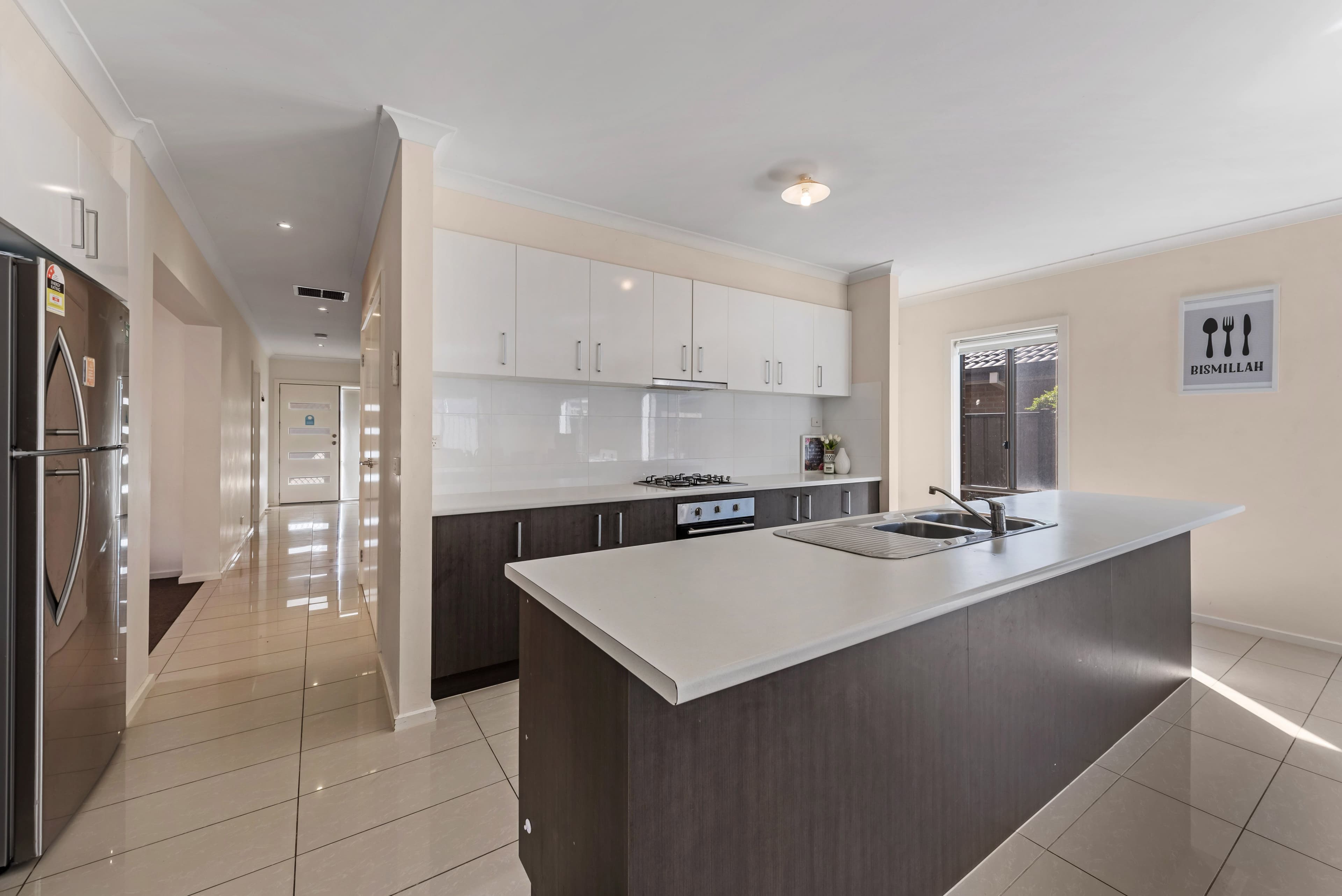 35 Kingscote Way, Wollert VIC 3750, Wollert - Thumbnail 3