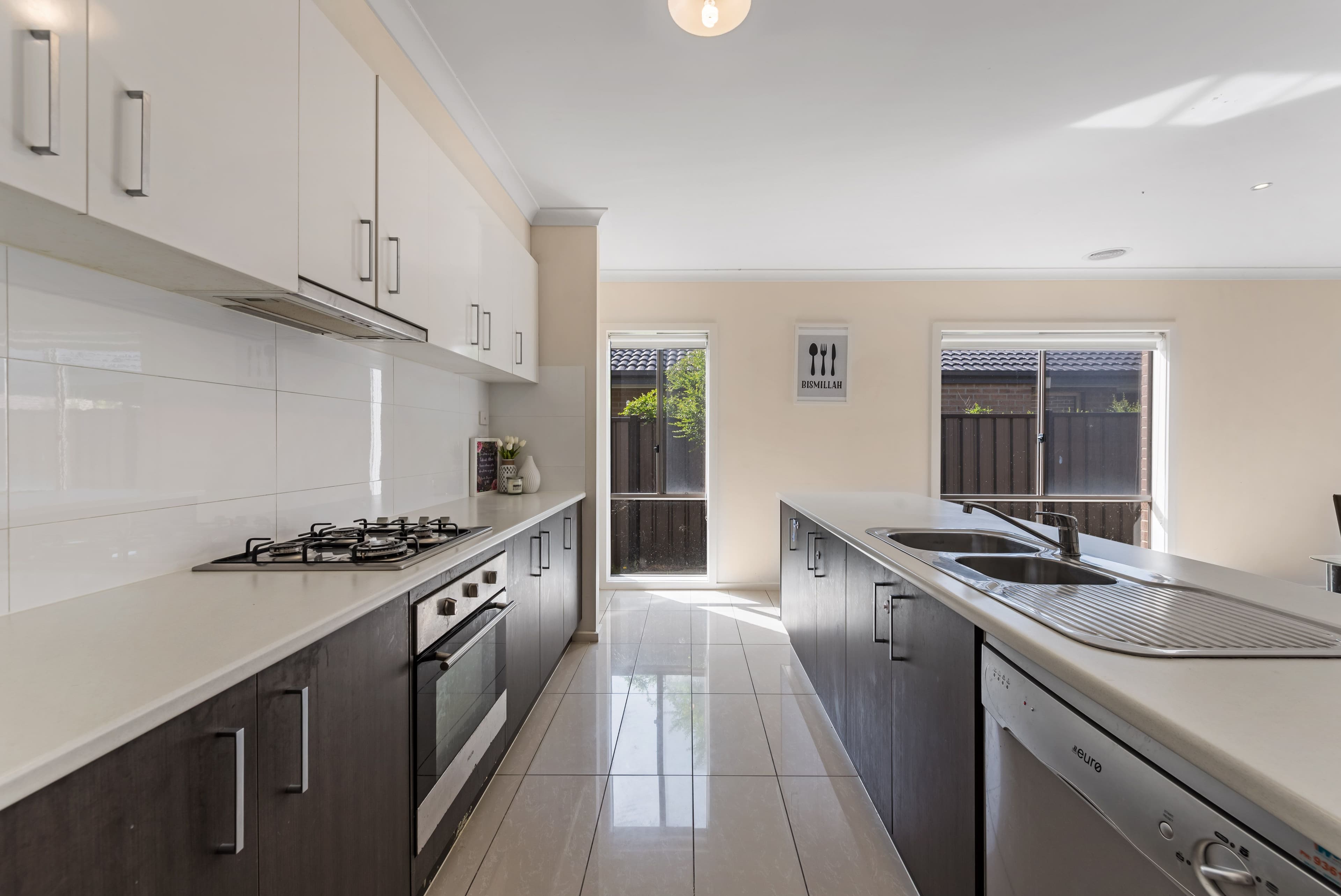 35 Kingscote Way, Wollert VIC 3750, Wollert - Thumbnail 4