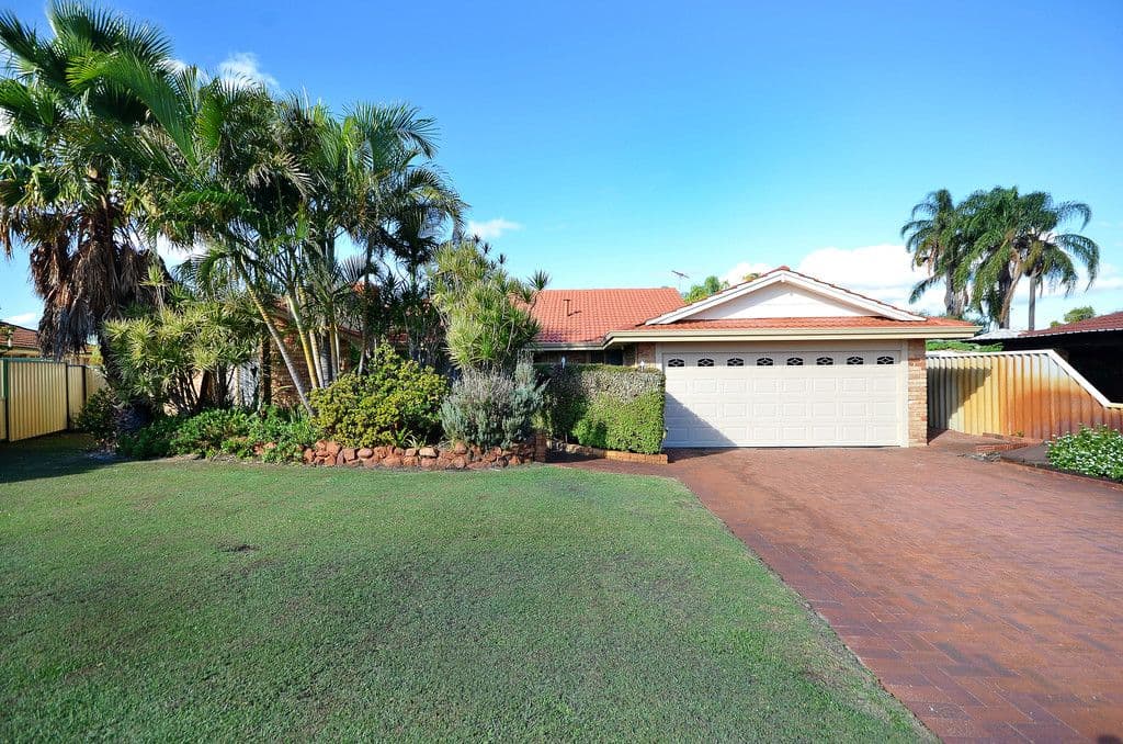 24 Fleming Close, MORLEY WA 6062, Morley - Image 1