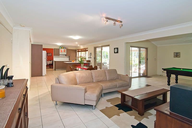 24 Poinsettia Crescent, CALAMVALE QLD 4116, Calamvale - Thumbnail 6