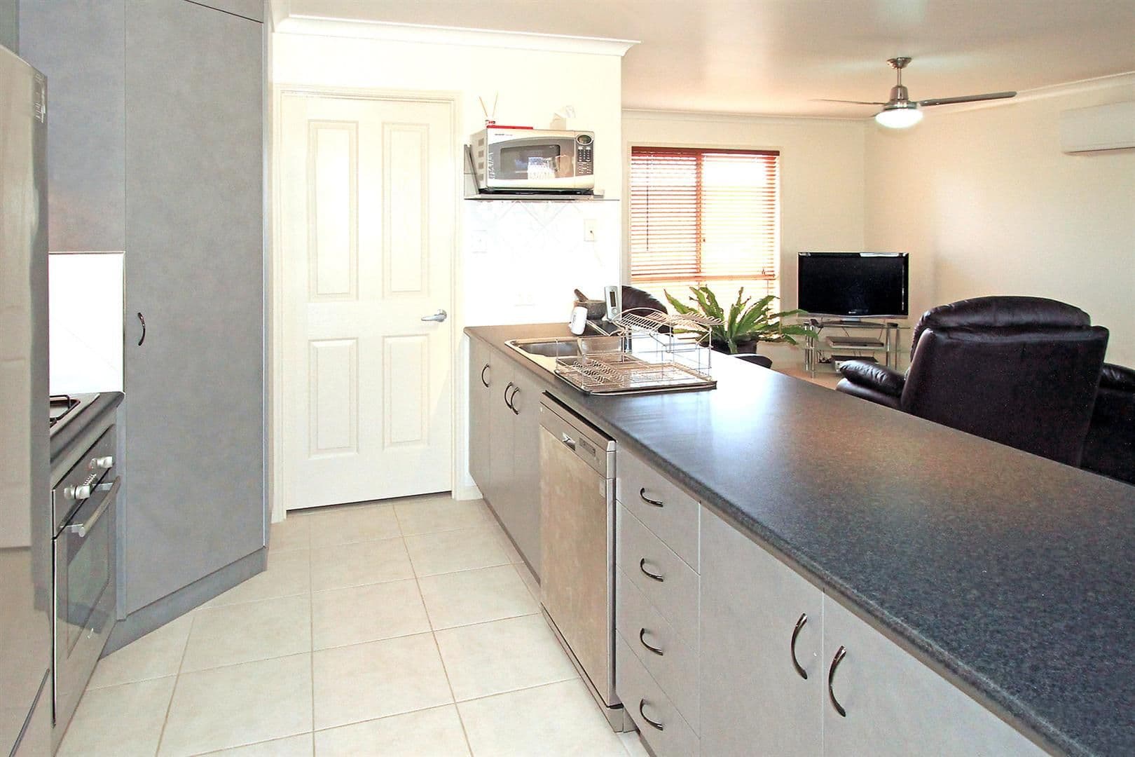 52 Jamie Crescent, GRACEMERE QLD 4702, Gracemere - Thumbnail 7