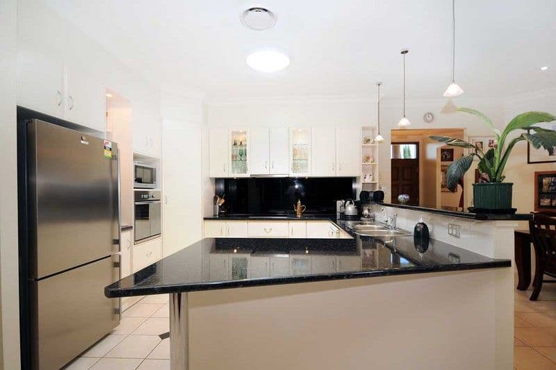 20 Barton Street, MIDDLE RIDGE QLD 4350, Middle Ridge - Thumbnail 2