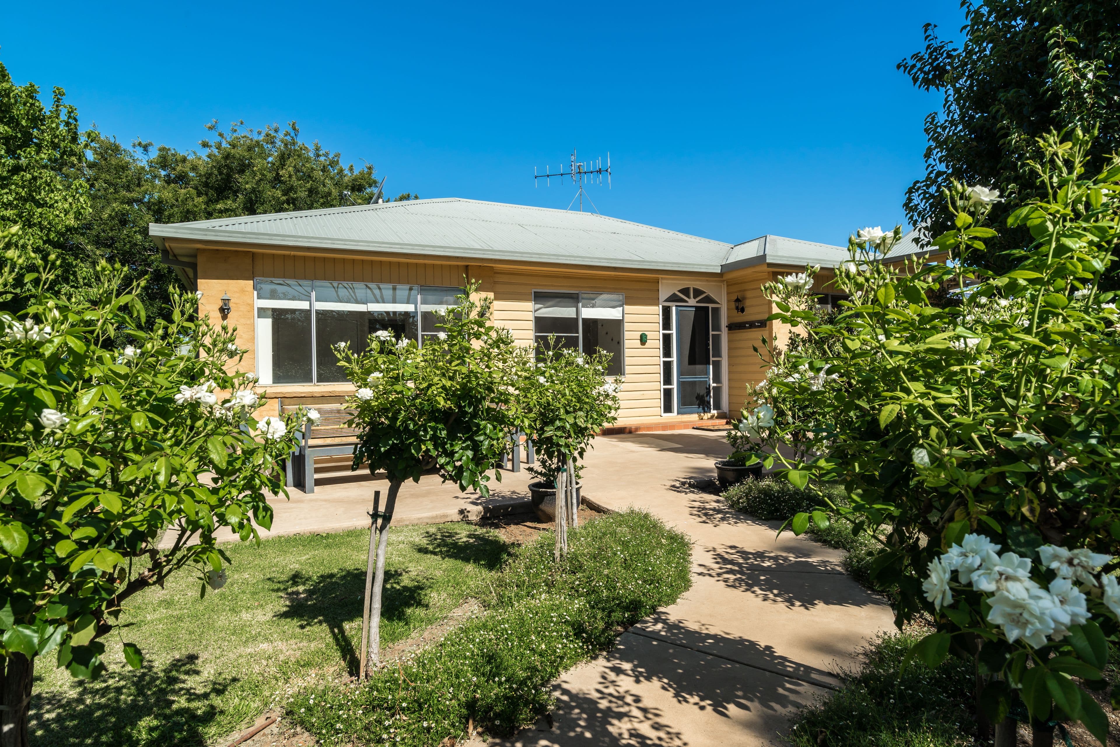 115 Manildra Street, Narromine - Image 1