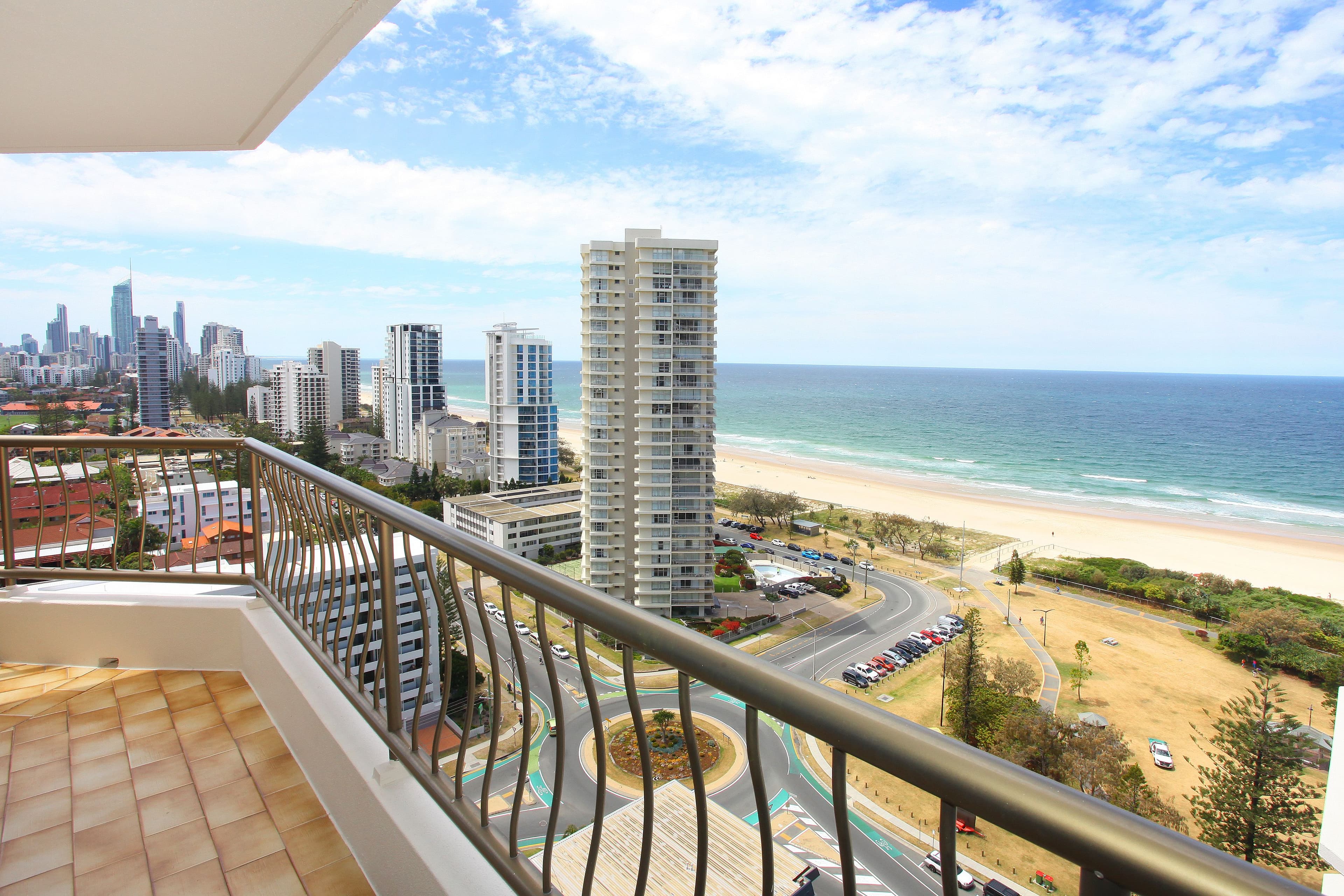 18C 'Beach Haven' 1 Albert Avenue, Broadbeach QLD 4218, Broadbeach - Thumbnail 3
