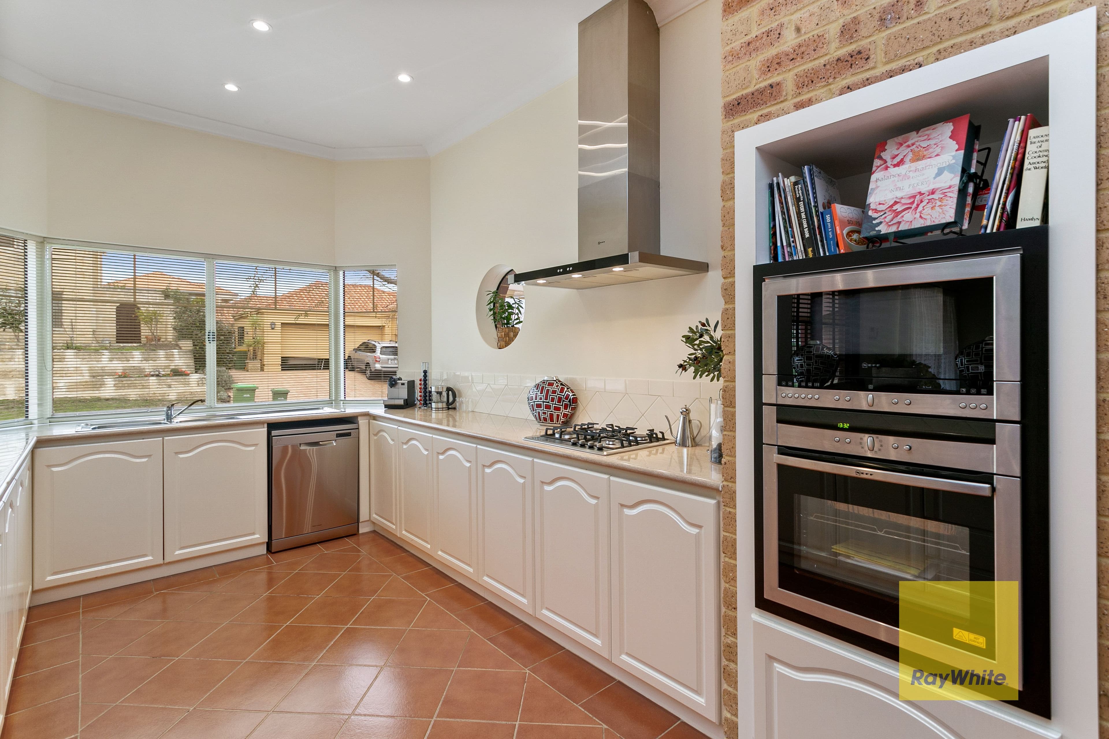 4 Finsbury Grove, Mount Claremont WA 6010, Mount Claremont - Thumbnail 5