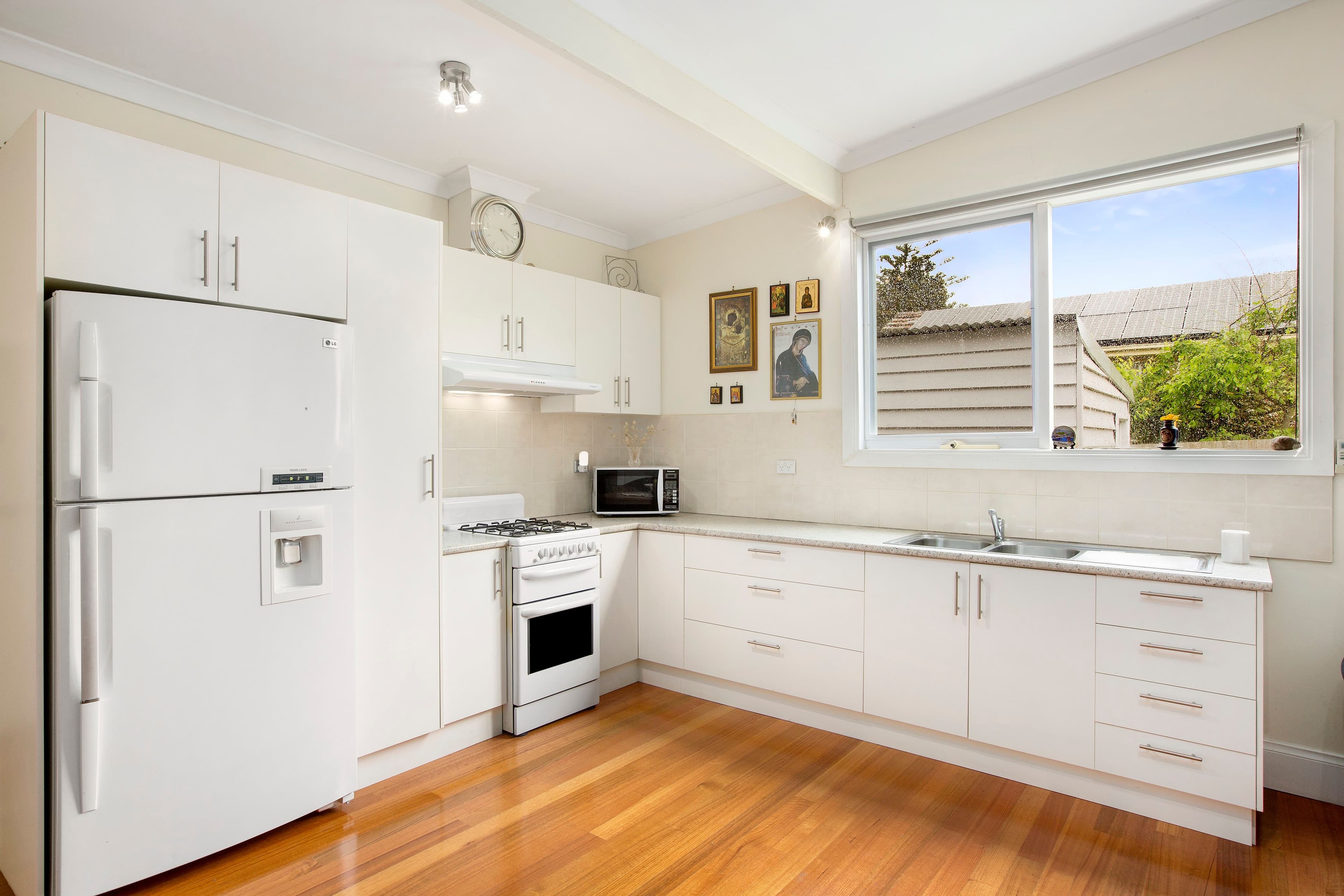 22 Simmons Street, Box Hill North VIC 3129, Box Hill North - Thumbnail 6