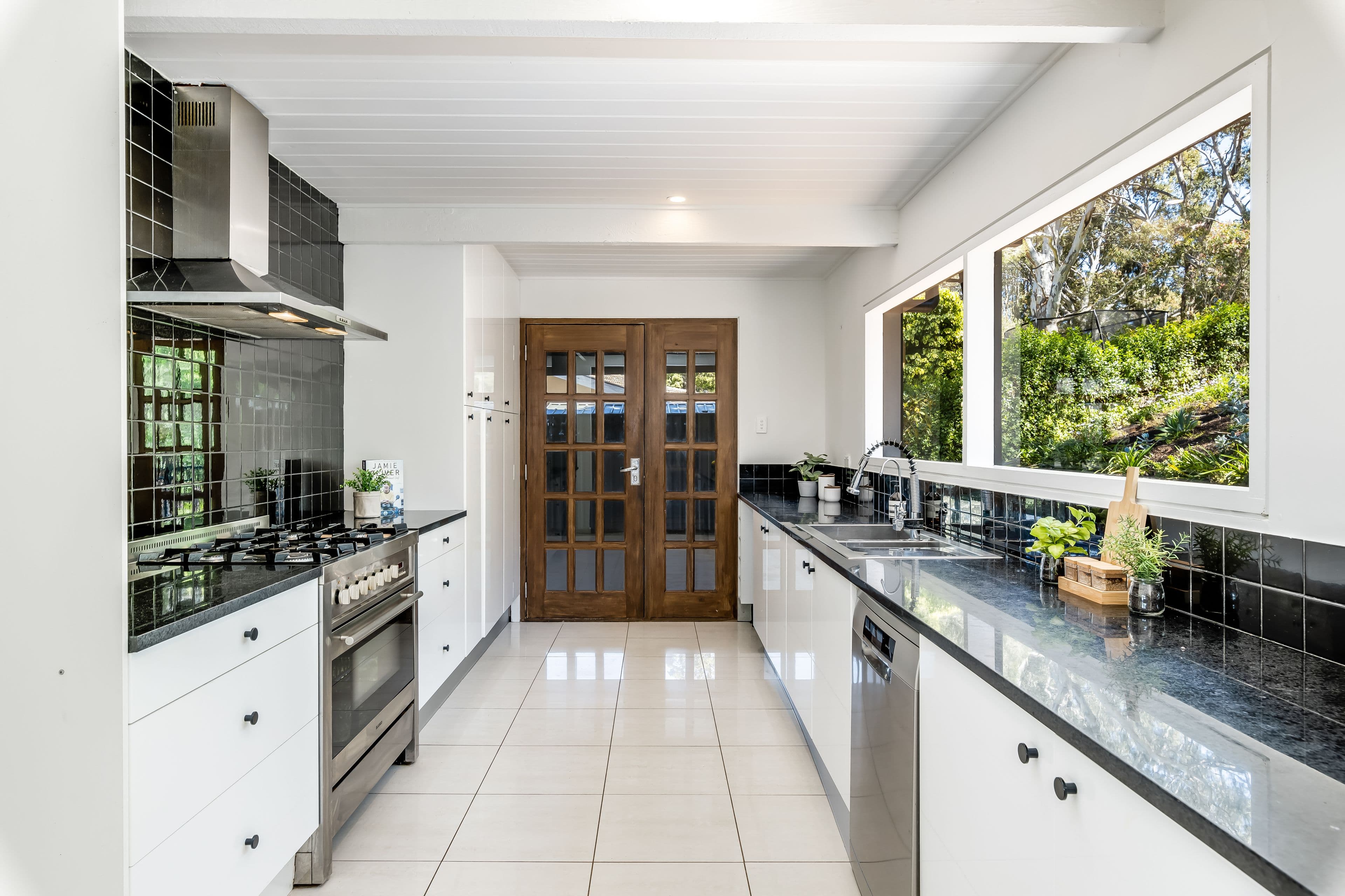 28 Gleneagles Road, Mount Osmond SA 5064, Mount Osmond - Thumbnail 5