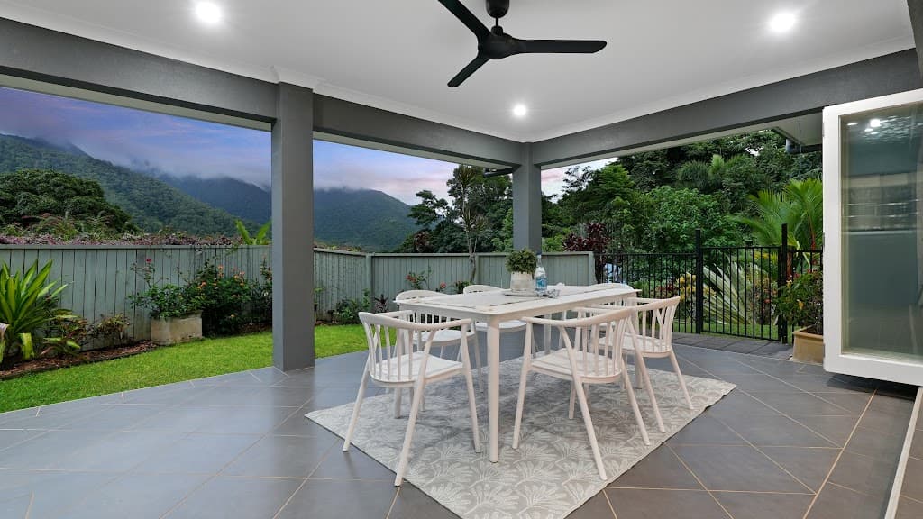 4 Stapleton Close, Redlynch, QLD, 4870, Redlynch - Thumbnail 2