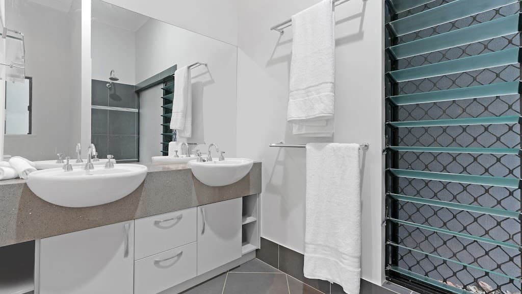 4 Stapleton Close, Redlynch, QLD, 4870, Redlynch - Thumbnail 8