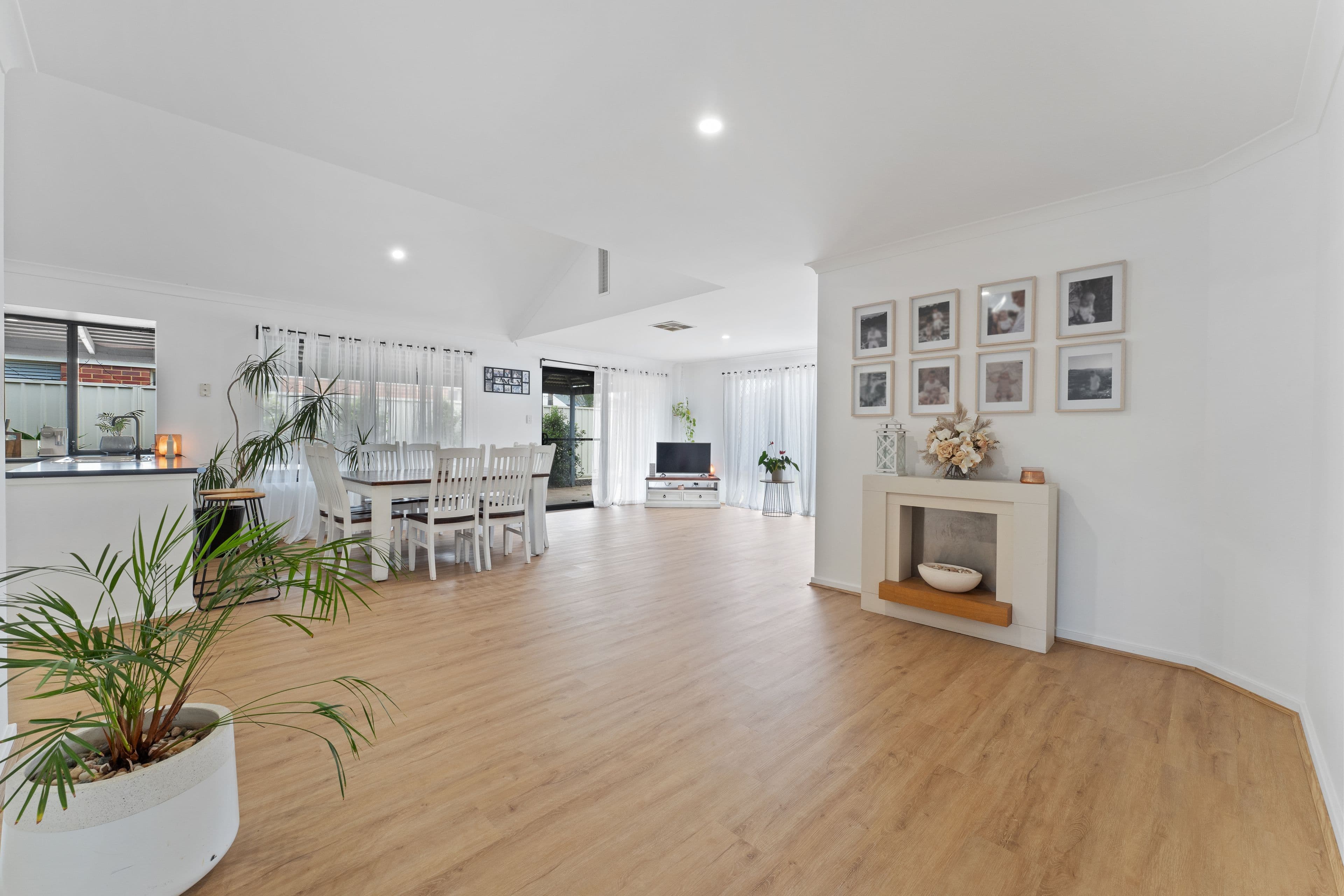 41 Arpenteur Drive, Baldivis WA 6171, Baldivis - Thumbnail 2