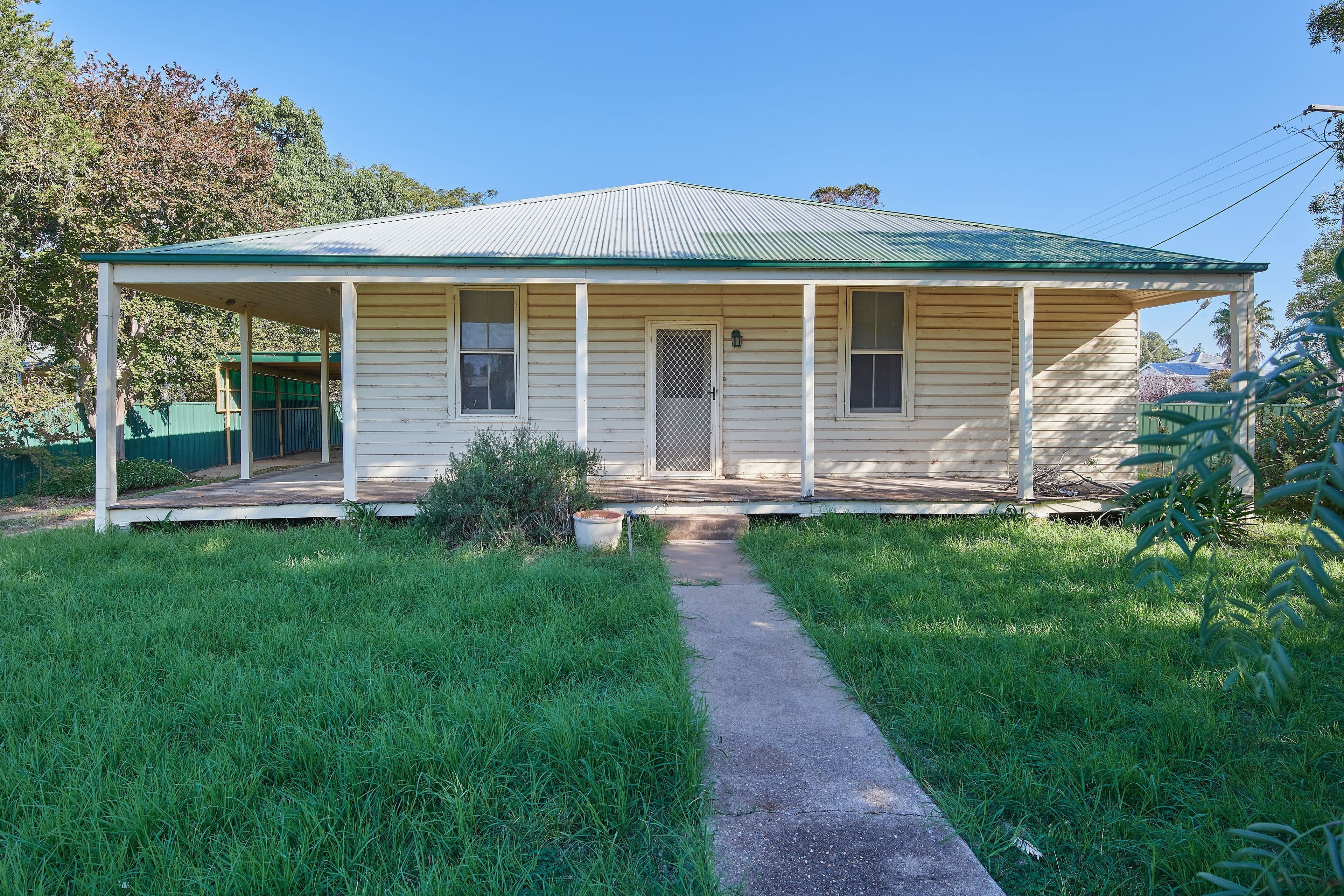 23 Langham Street, Ganmain NSW 2702, Ganmain - Image 1