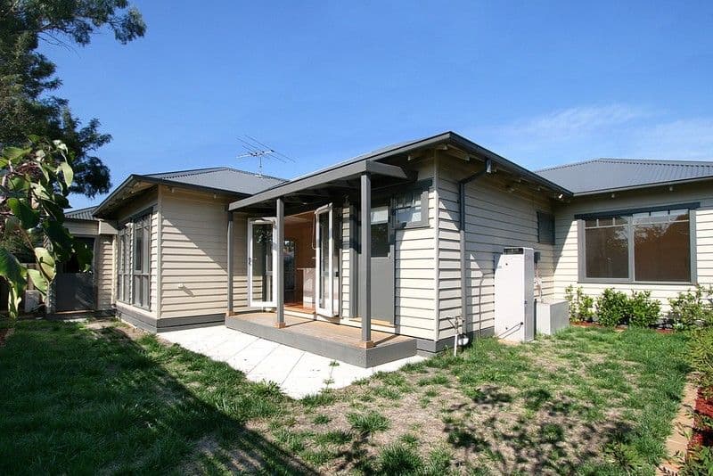 13 Eleebana Avenue, Hughesdale VIC 3166, Hughesdale - Thumbnail 5