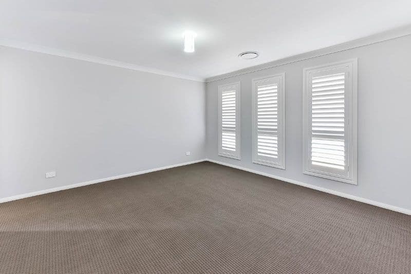 11 Milton Circuit, Oran Park - Thumbnail 5