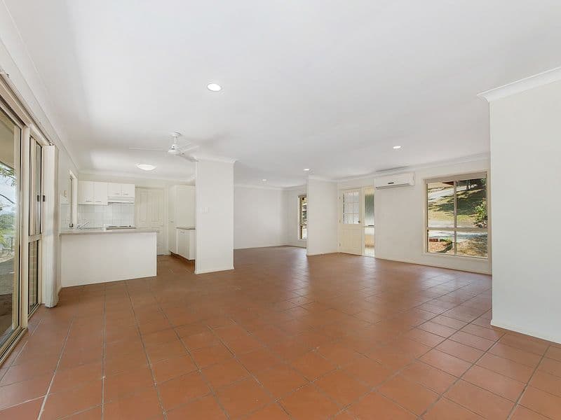9 Roche Court, Oxenford QLD 4210, Oxenford - Thumbnail 2