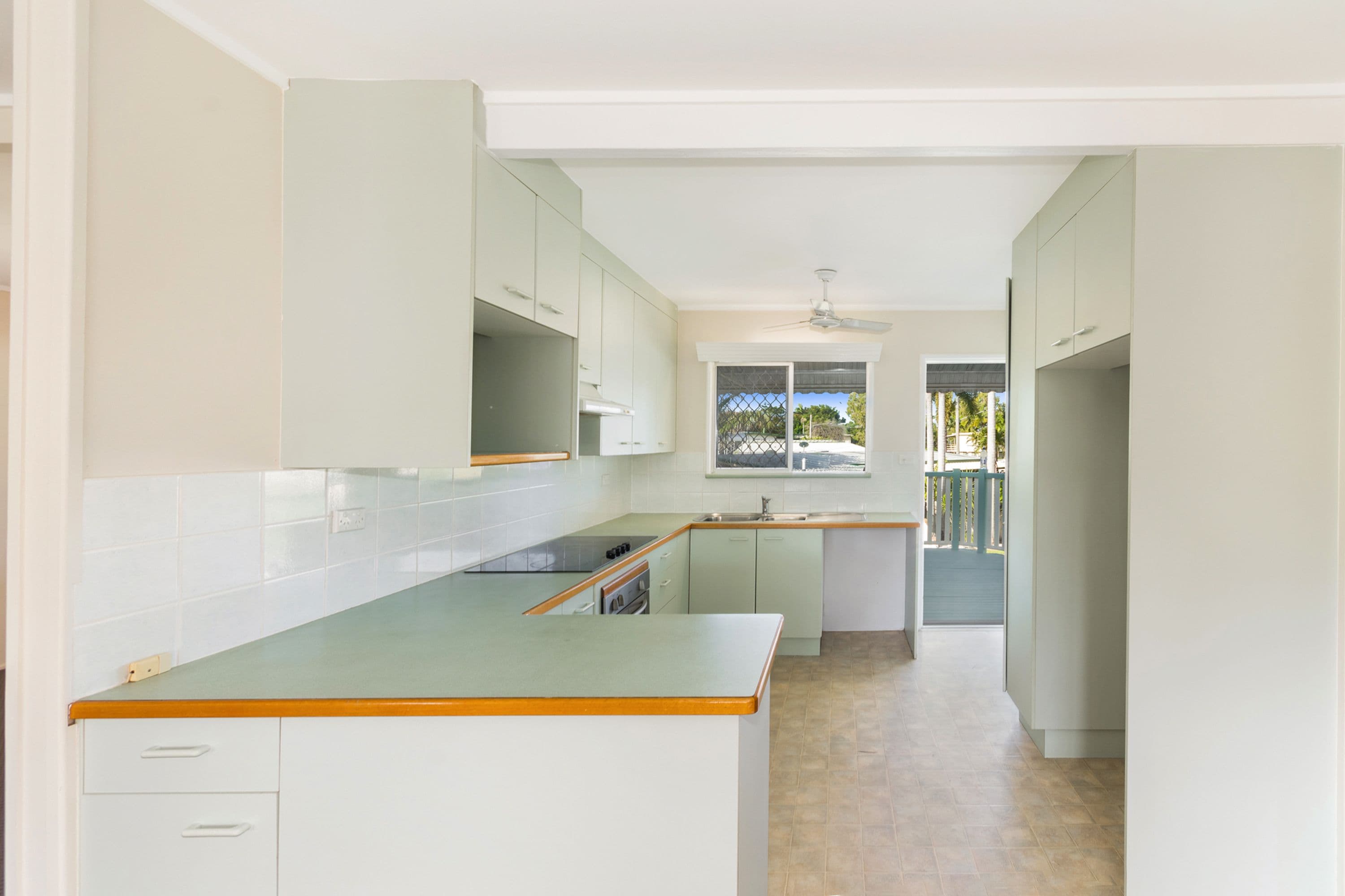 15 Tapiolas Avenue, Kirwan QLD 4817, Kirwan - Thumbnail 6