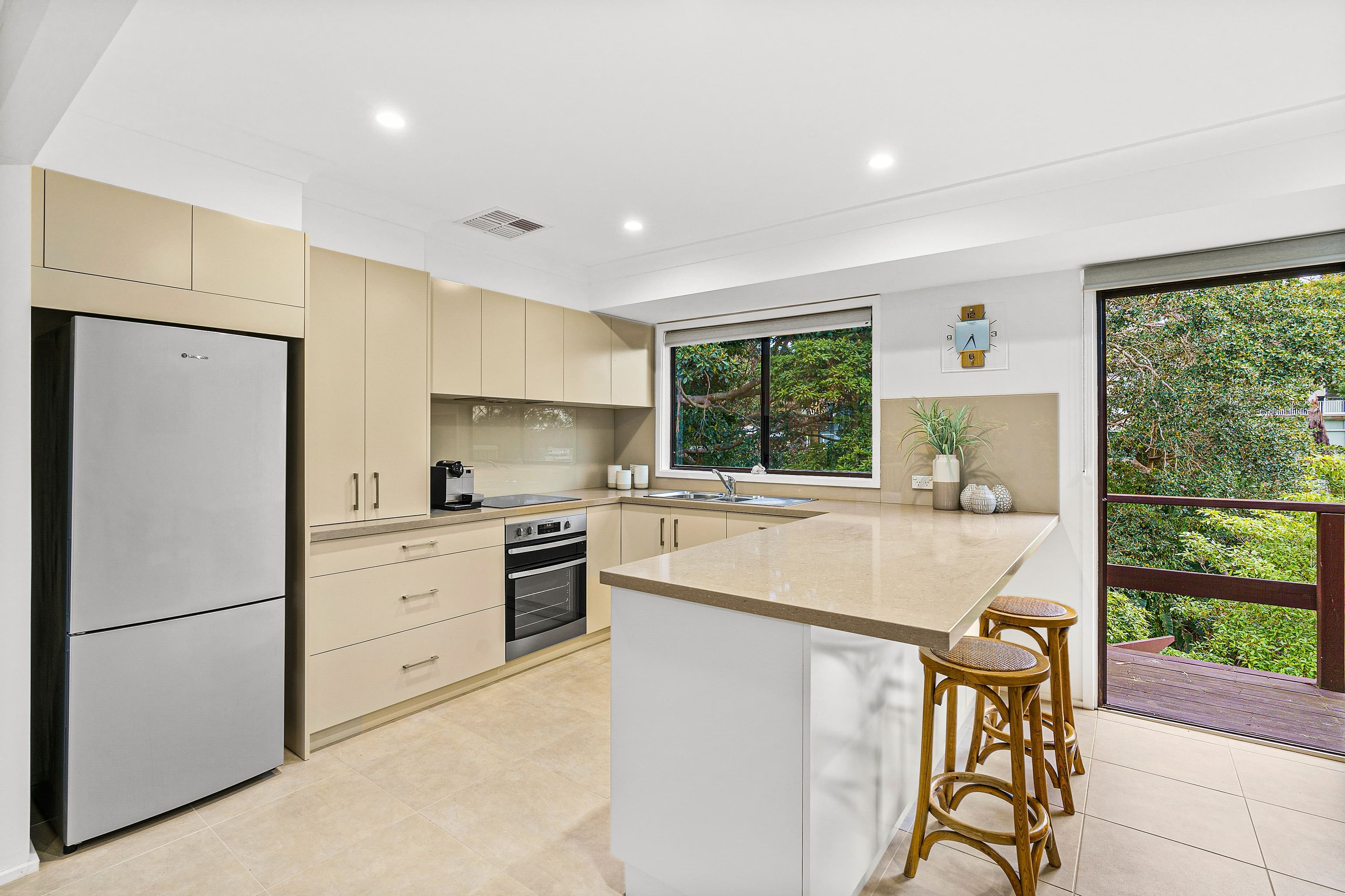 29 Allwood Crescent, Lugarno NSW 2210, Lugarno - Thumbnail 2
