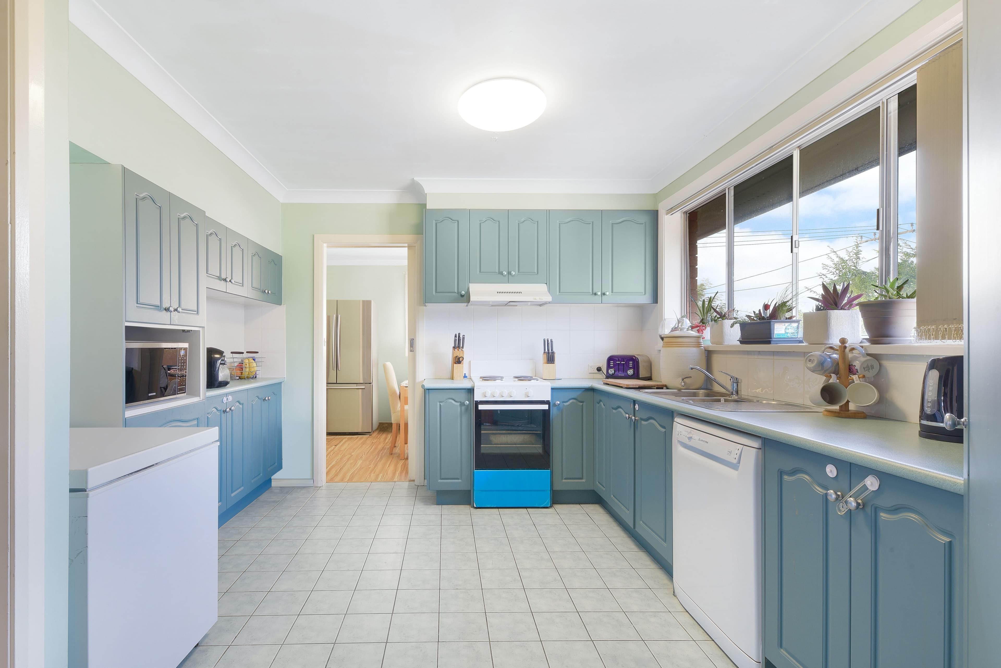 24 Raymond Avenue, Campbelltown - Thumbnail 3