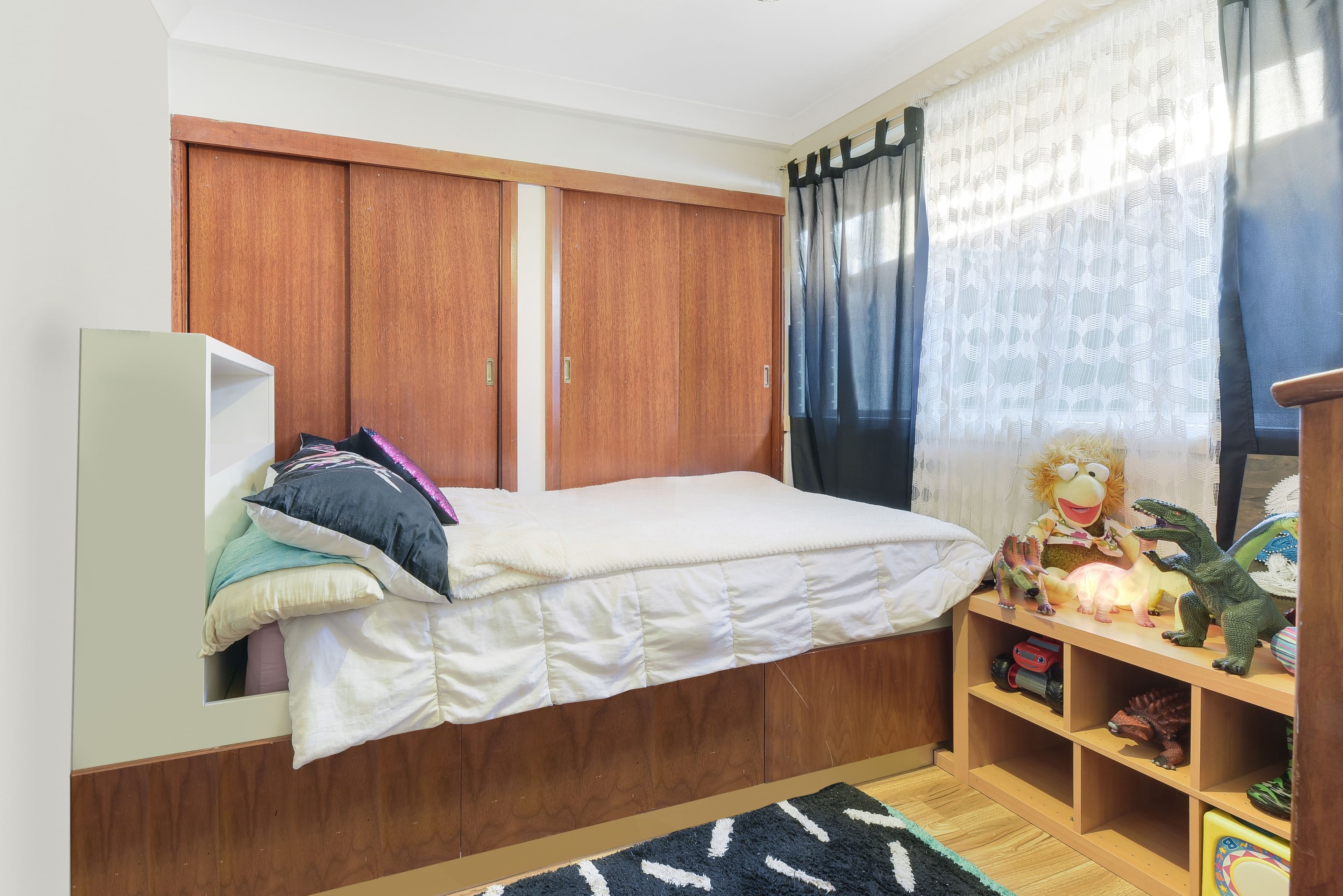 24 Raymond Avenue, Campbelltown - Thumbnail 5