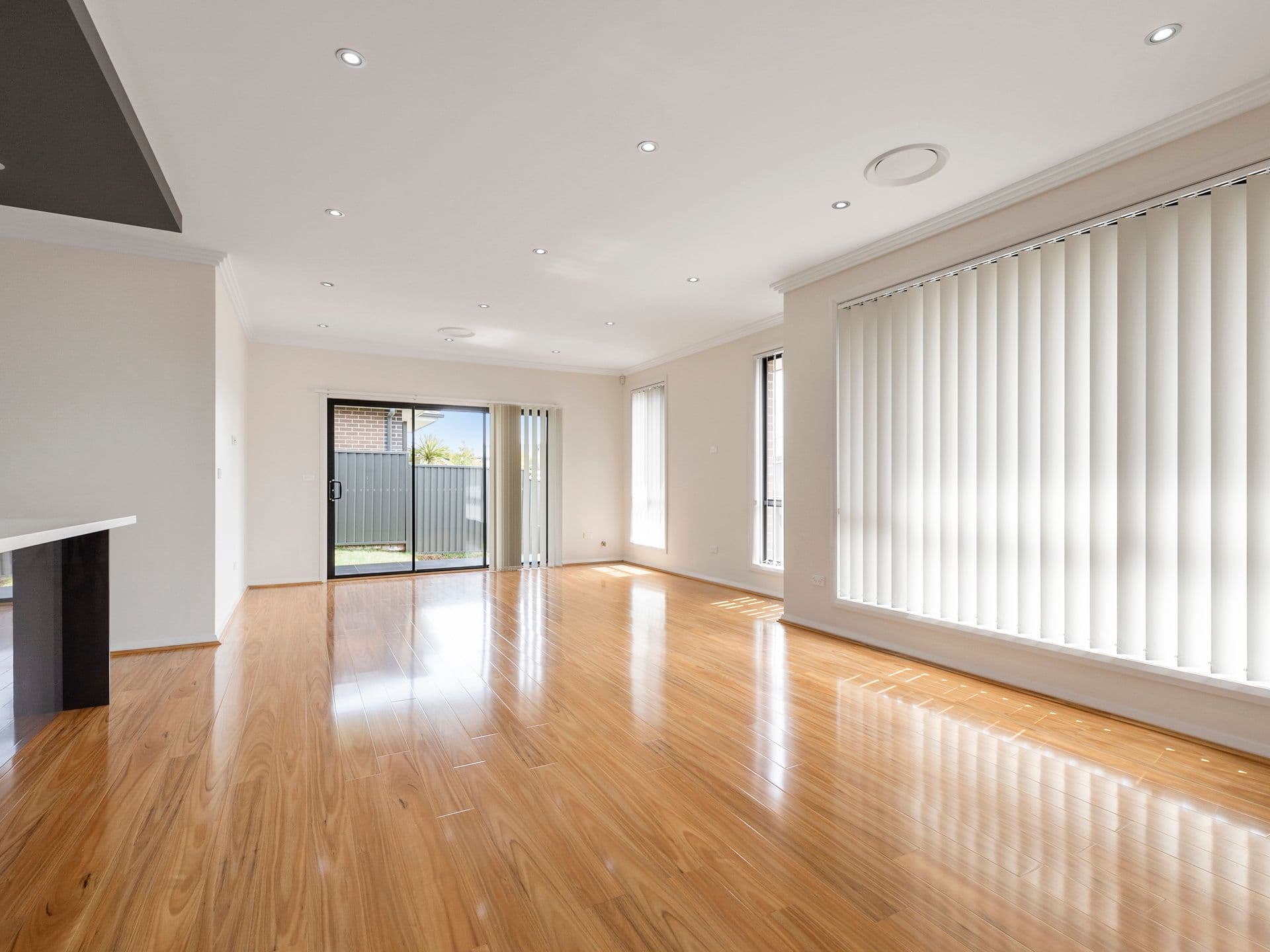 10 Lorikeet Street, Gregory Hills - Thumbnail 3