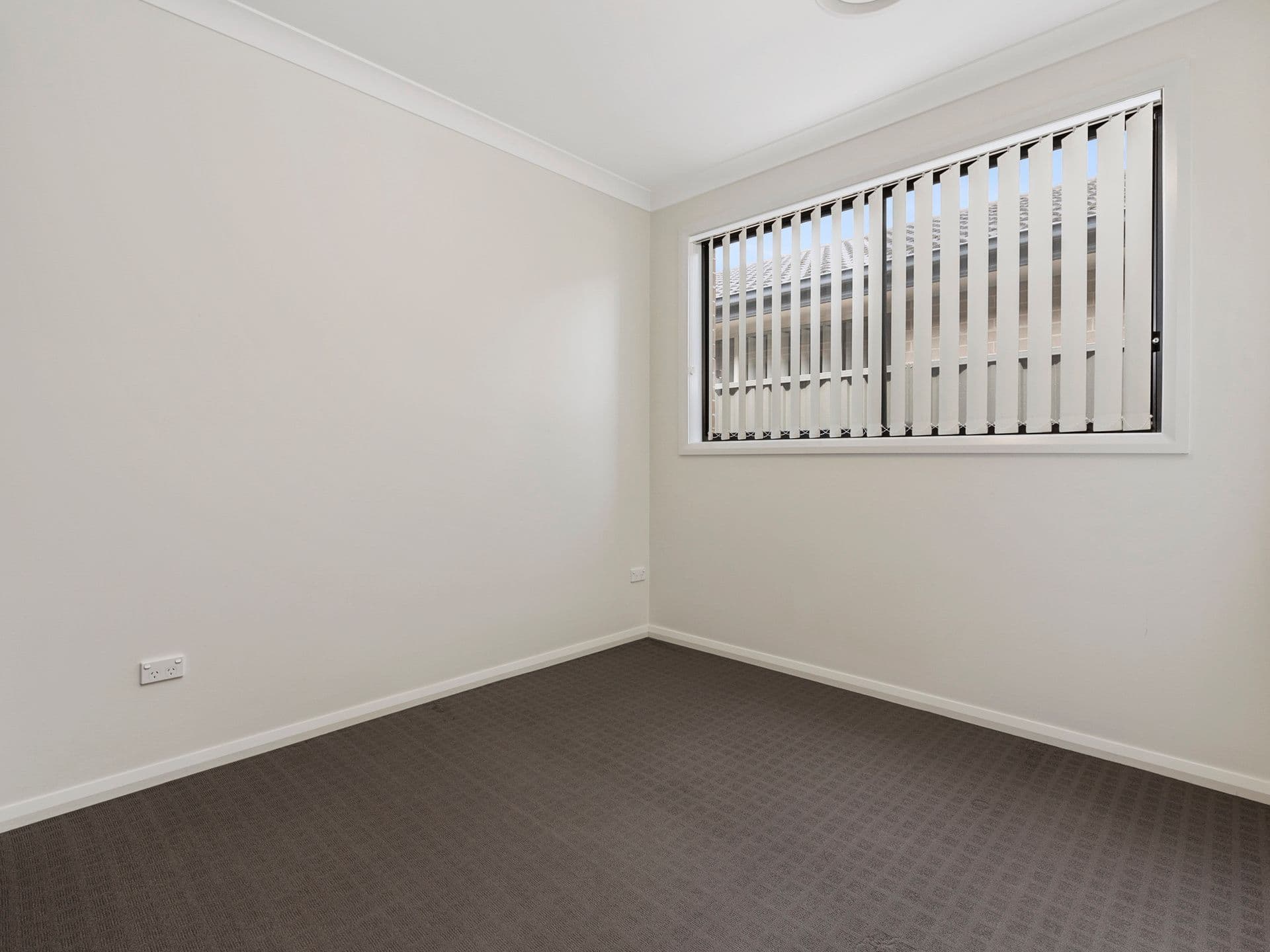 10 Lorikeet Street, Gregory Hills - Thumbnail 8
