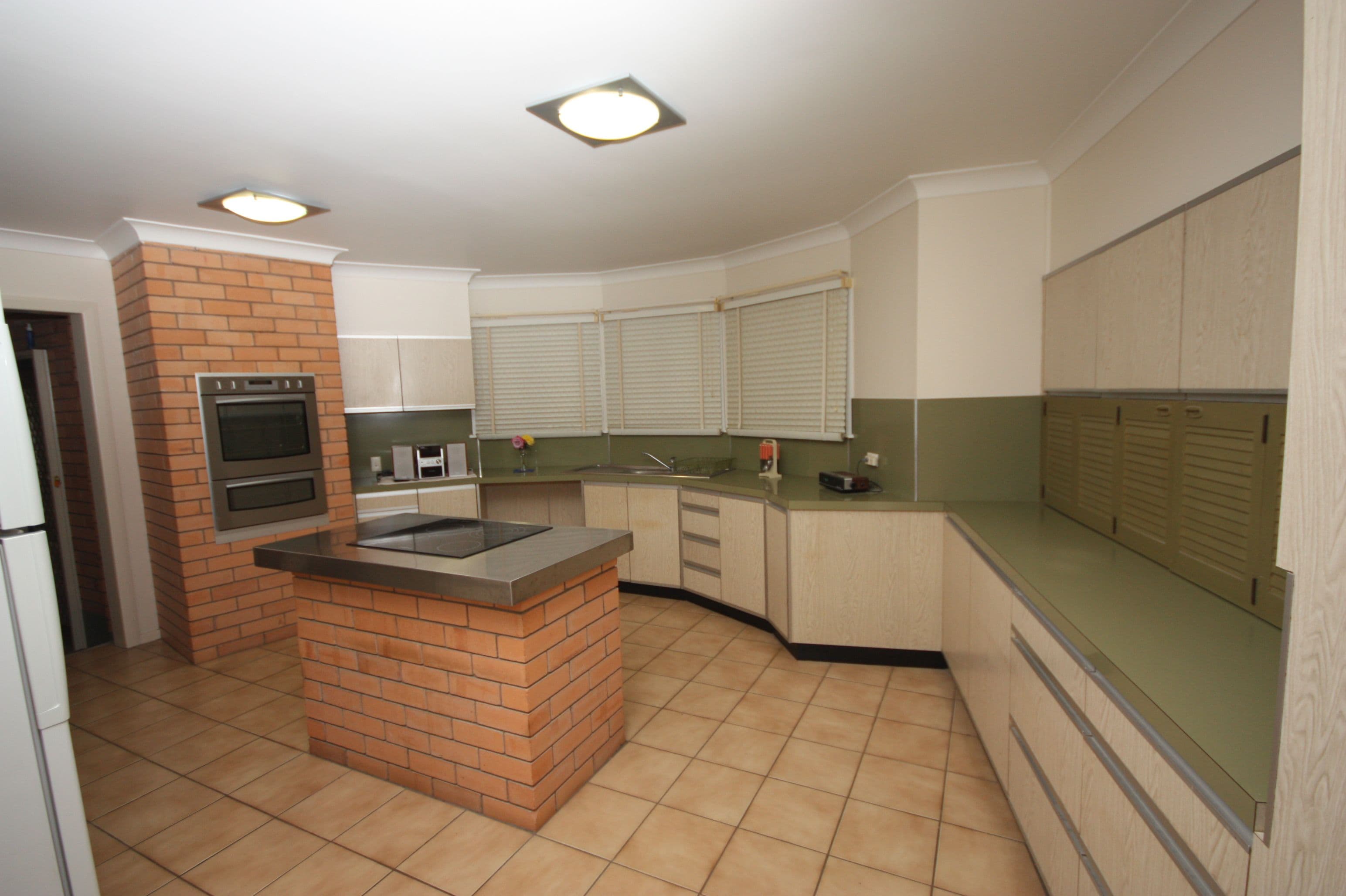 56 Fourth Street, Home Hill QLD 4806, Home Hill - Thumbnail 2