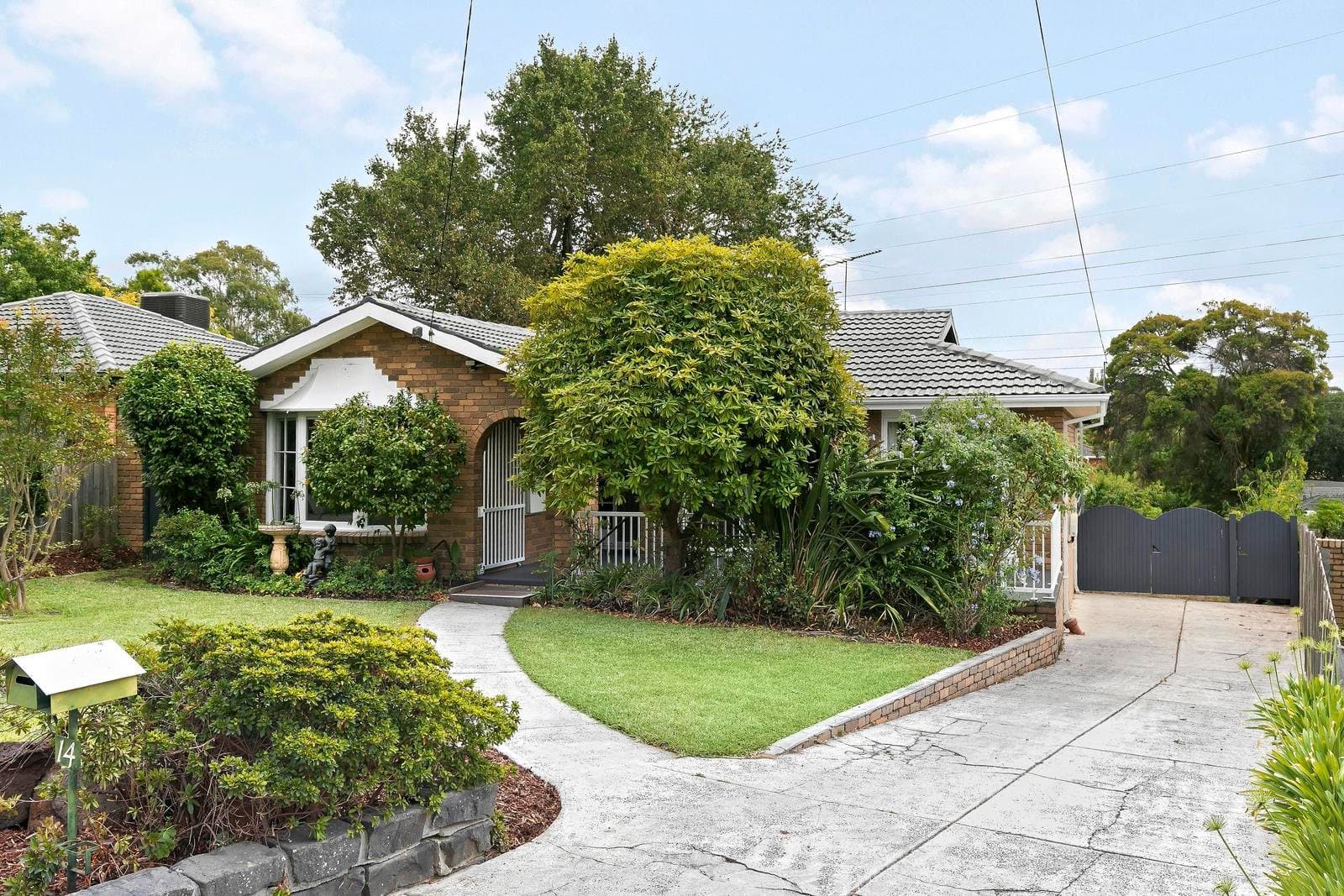 14 Binowee Avenue, Yallambie VIC 3085, Yallambie - Thumbnail 2